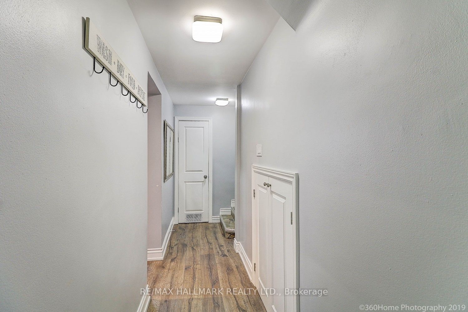 3 Cosburn Avenue, Toronto 4