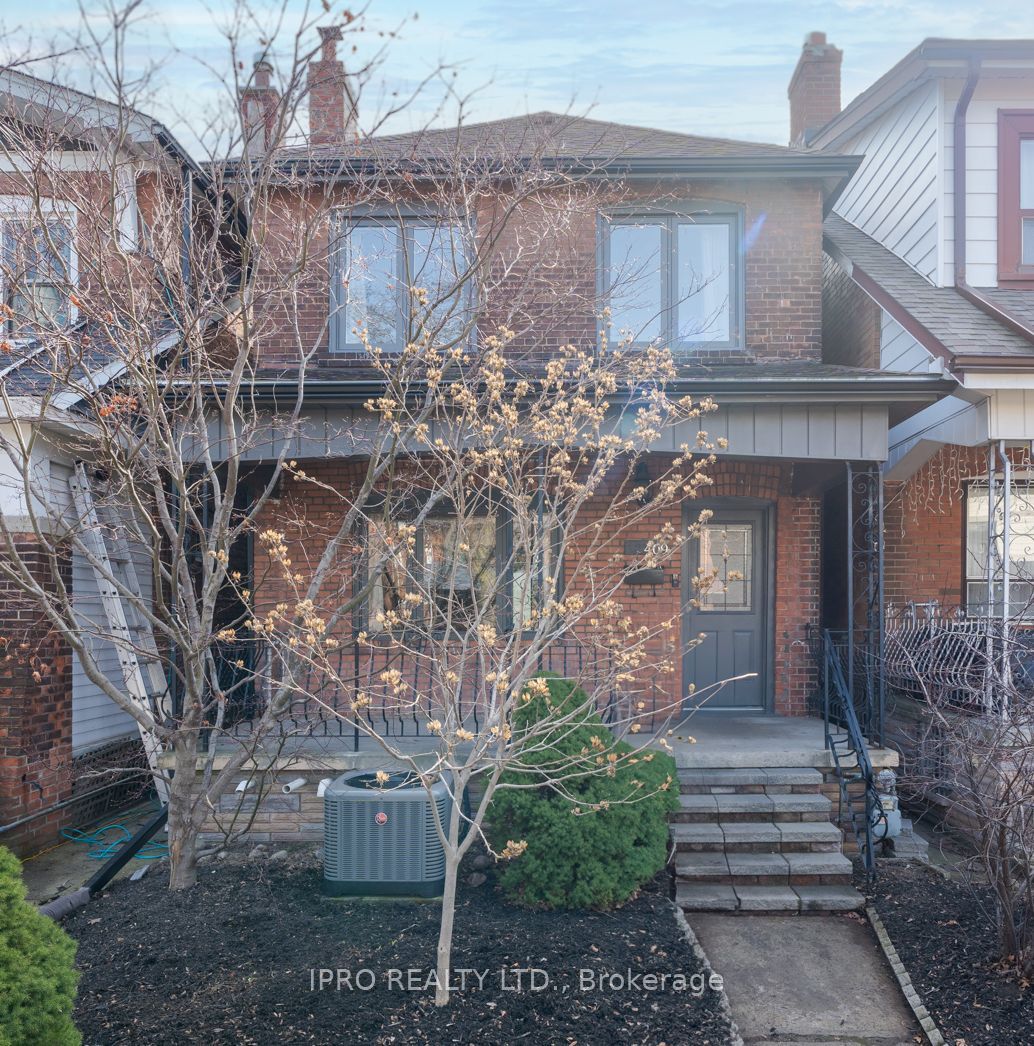 409 Strathmore Blvd, Toronto, Ontario M4C1N6 Sold History HouseSigma