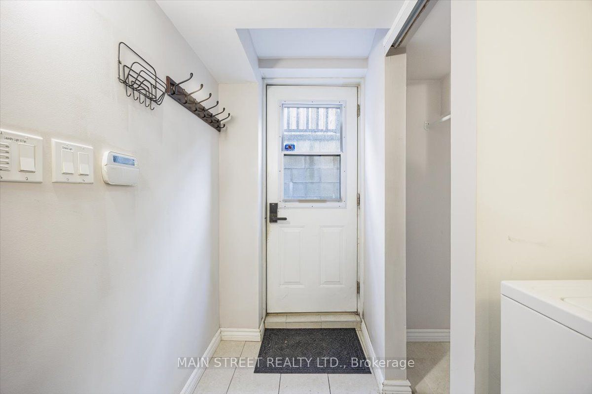 Unit Basement - 10 Usherwood Street, Aurora 4