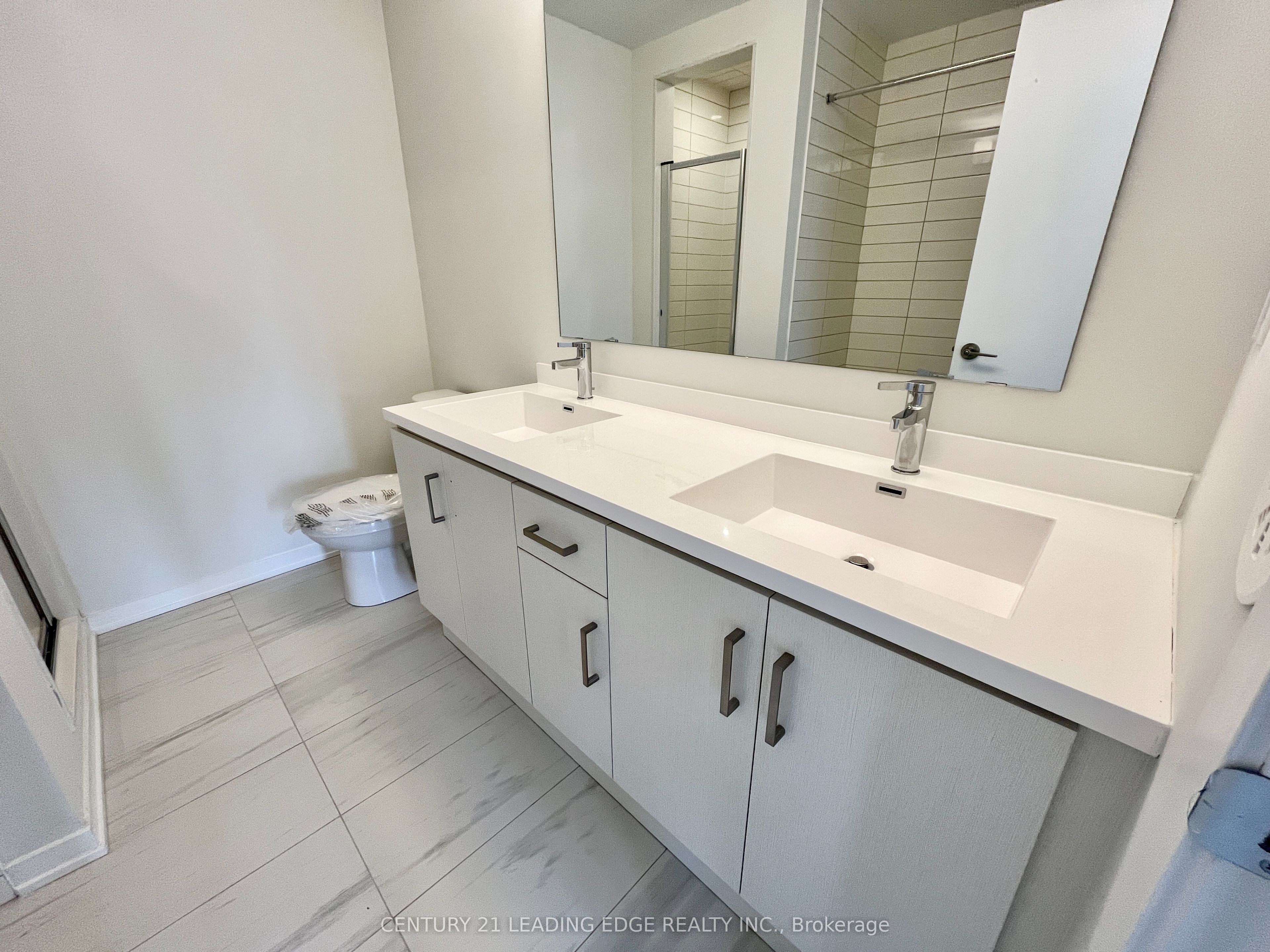 Unit 137 - 11 Almond Blossom Mews, Vaughan 4