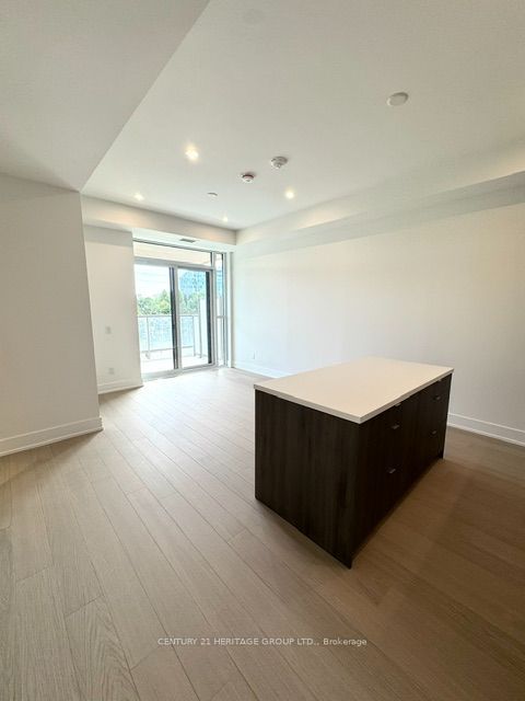 Unit 302 - 397 Royal Orchard Boulevard, Markham 4