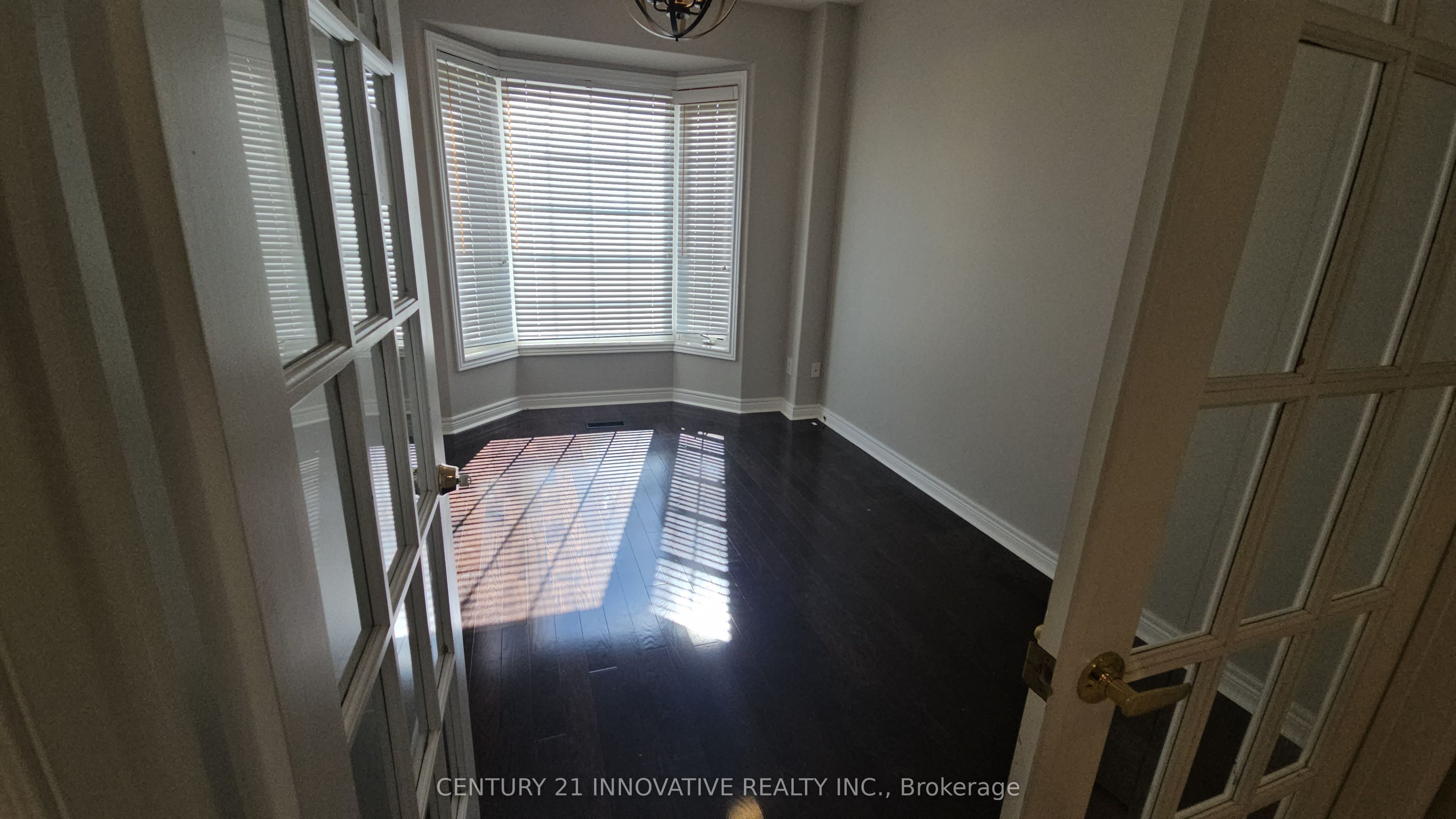Unit Upper - 118 Santa Amato Crescent, Vaughan 4