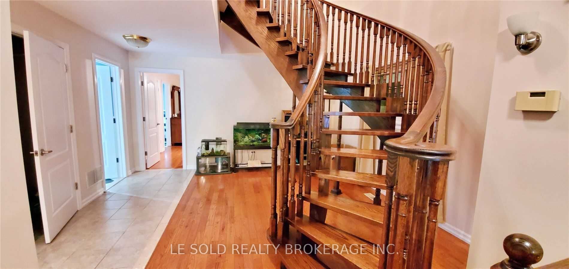 50 Dickson Hill Road, Markham 2