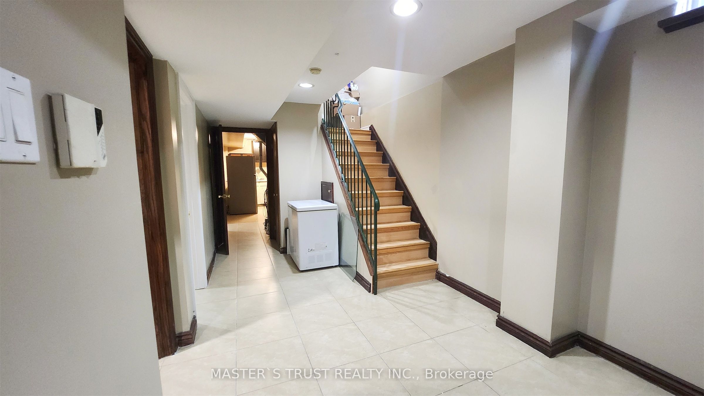 9 Springer Drive, Richmond Hill 5