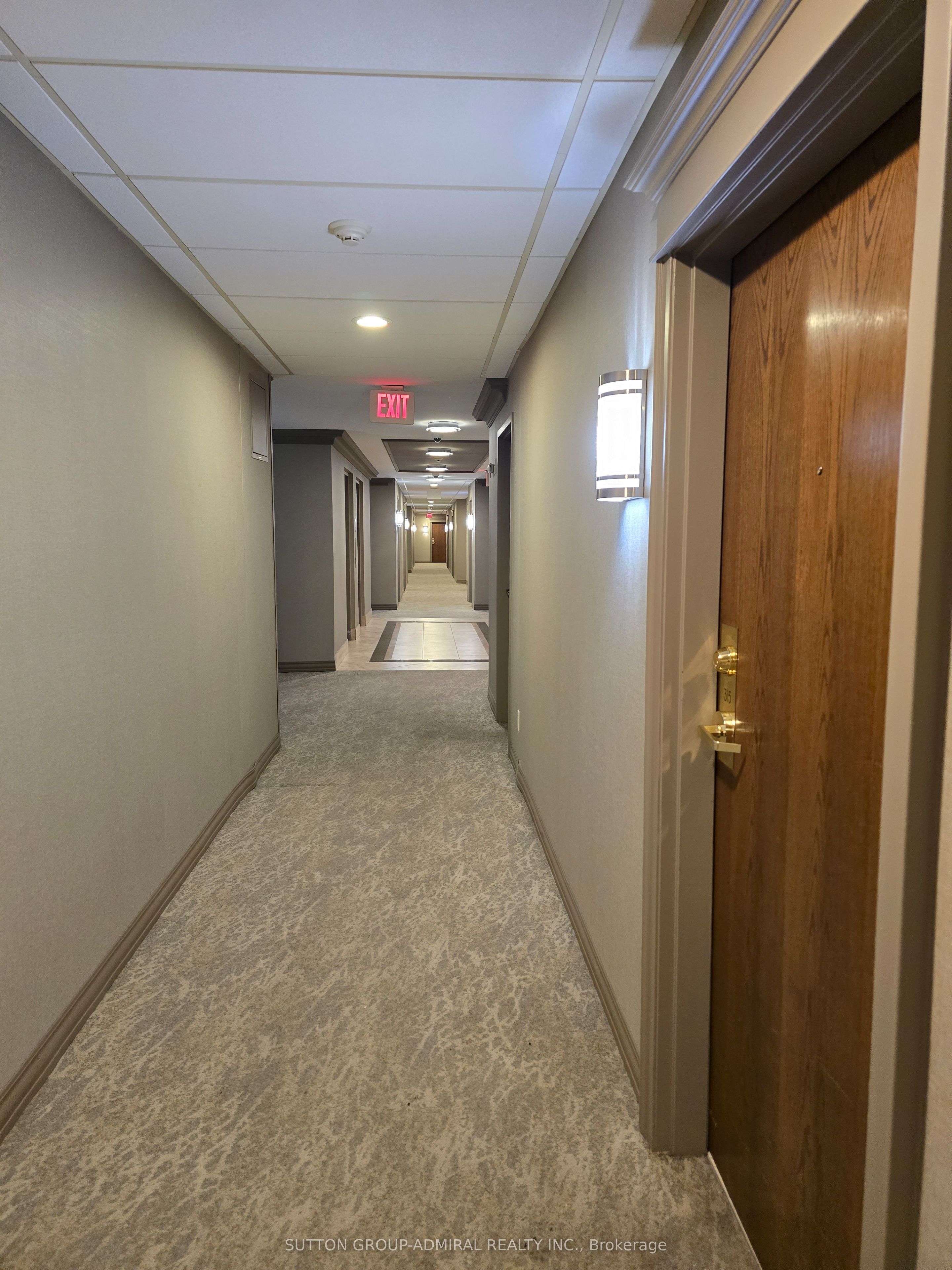 Unit 315 - 2 Maison Parc Court, Vaughan 5
