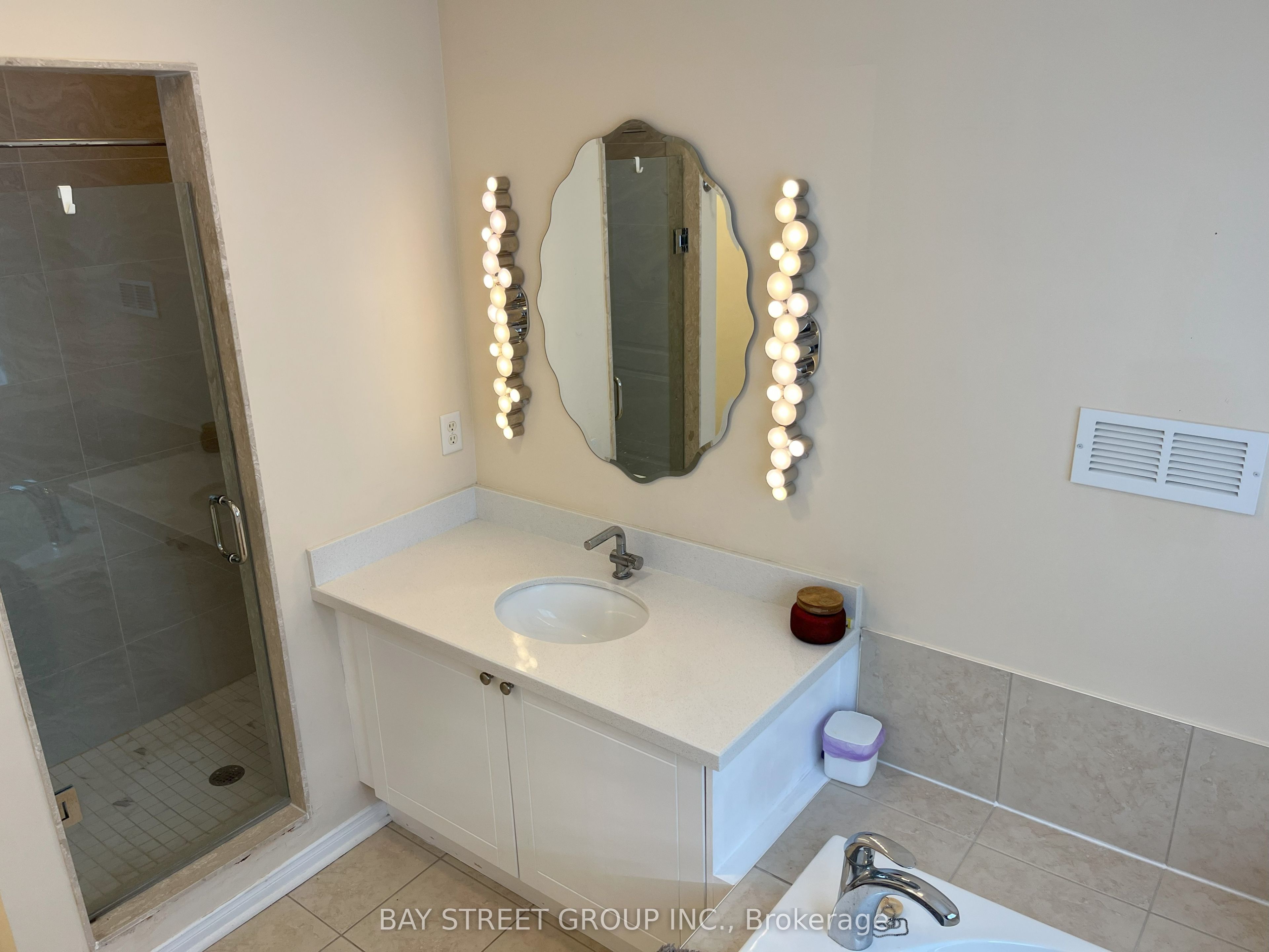 Unit Bedroom - 49 Walkview Crescent, Richmond Hill 5