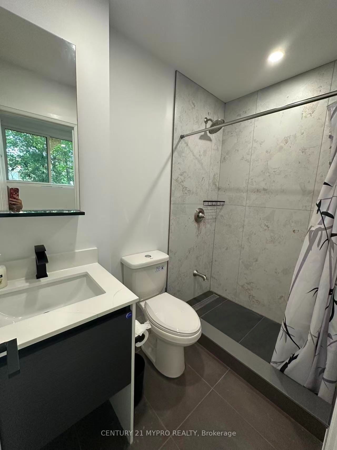 Unit Lower - 5 Chant Crescent, Markham 4
