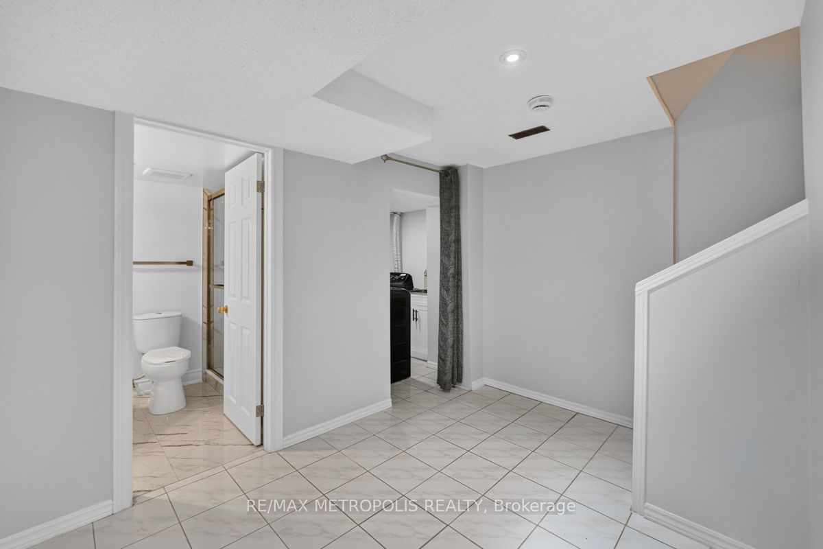 Unit BSMT - 32 Summerlea Street, Markham 5