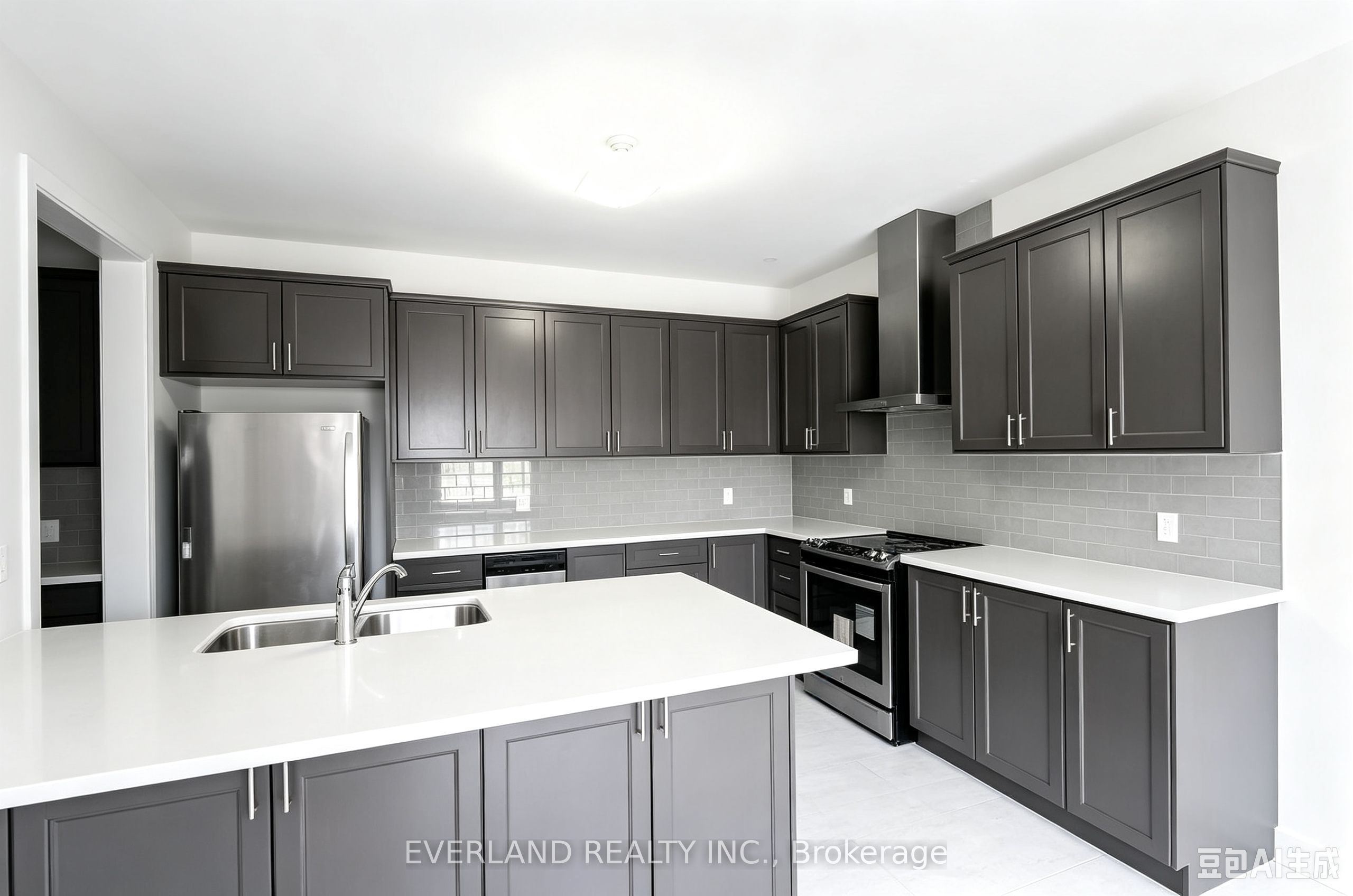 27 Prosperity Way, East Gwillimbury 4