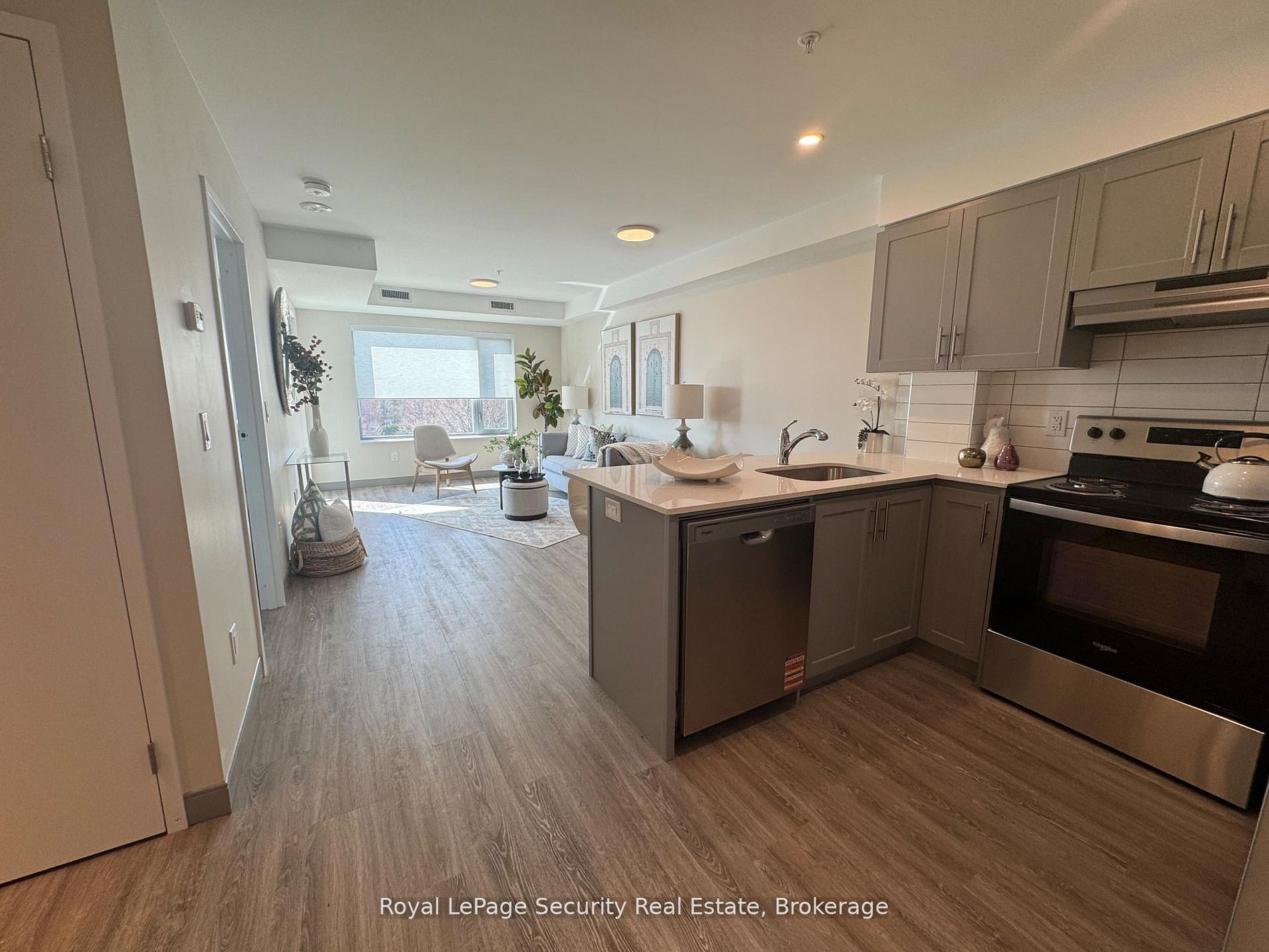 Unit 305 - 1015 Innisfil Beach Road, Innisfil 5
