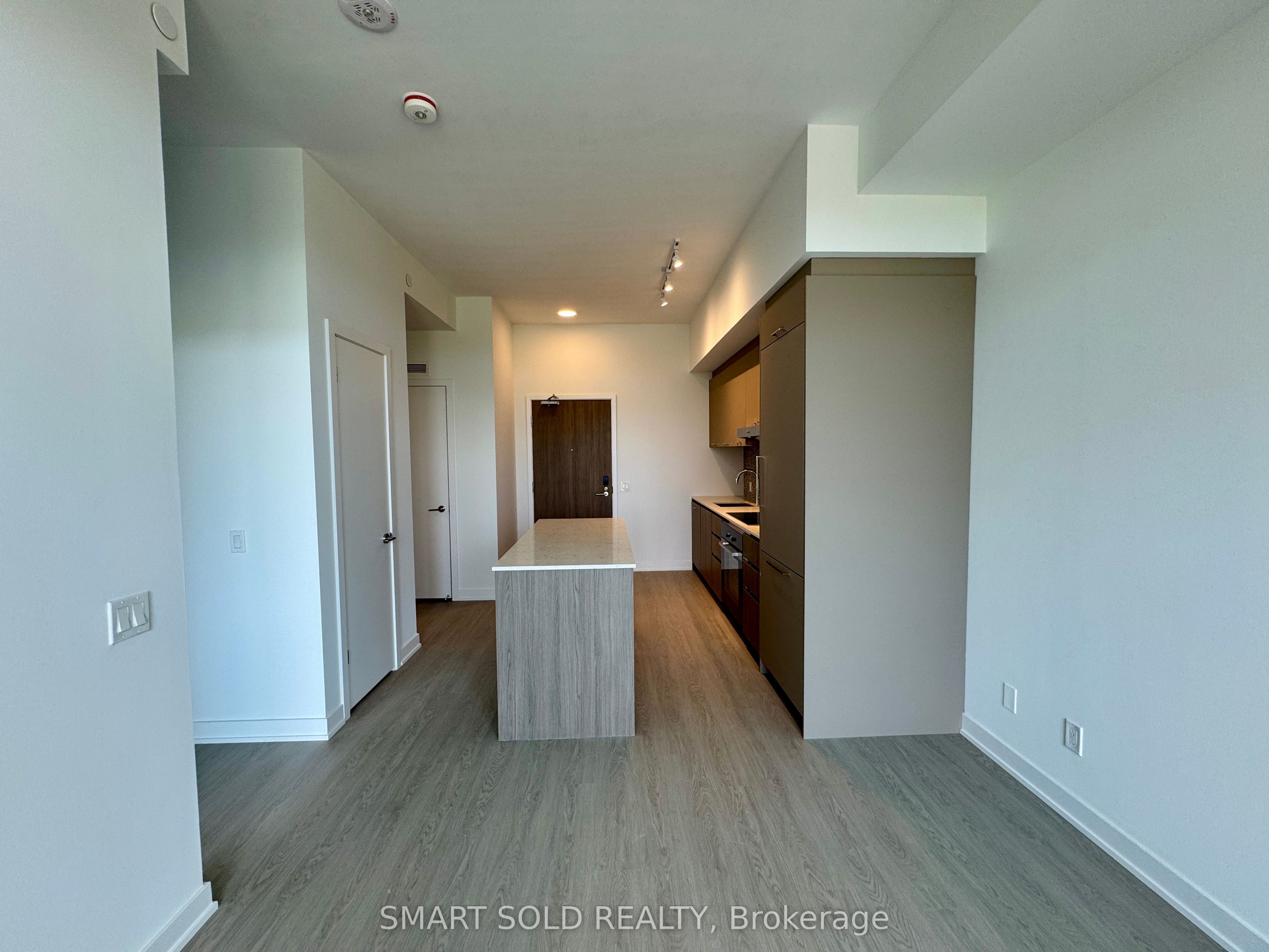 Unit 520 - 8188 Yonge Street, Vaughan 5