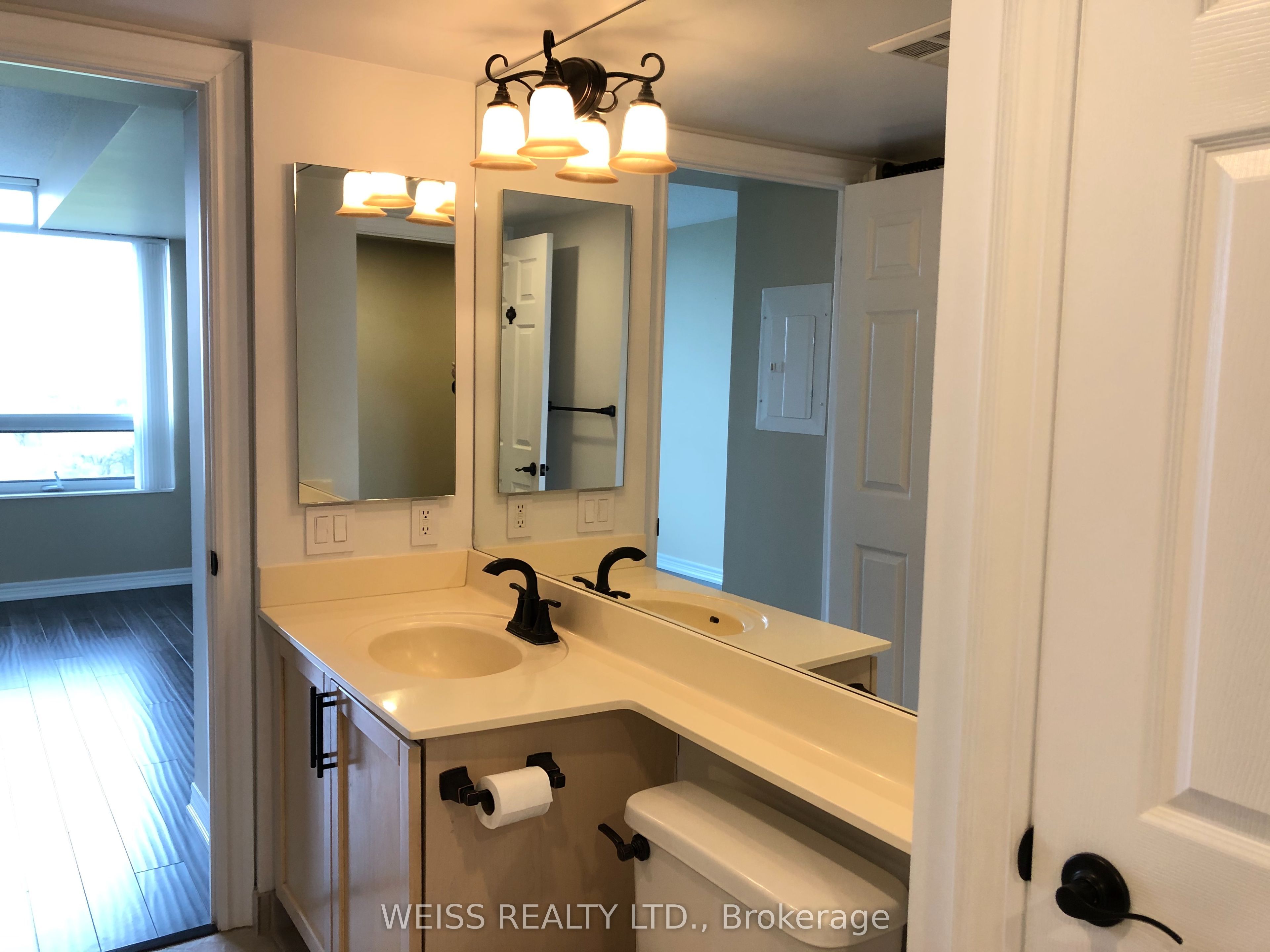 Unit 1023 - 33 Cox Boulevard E, Markham 5