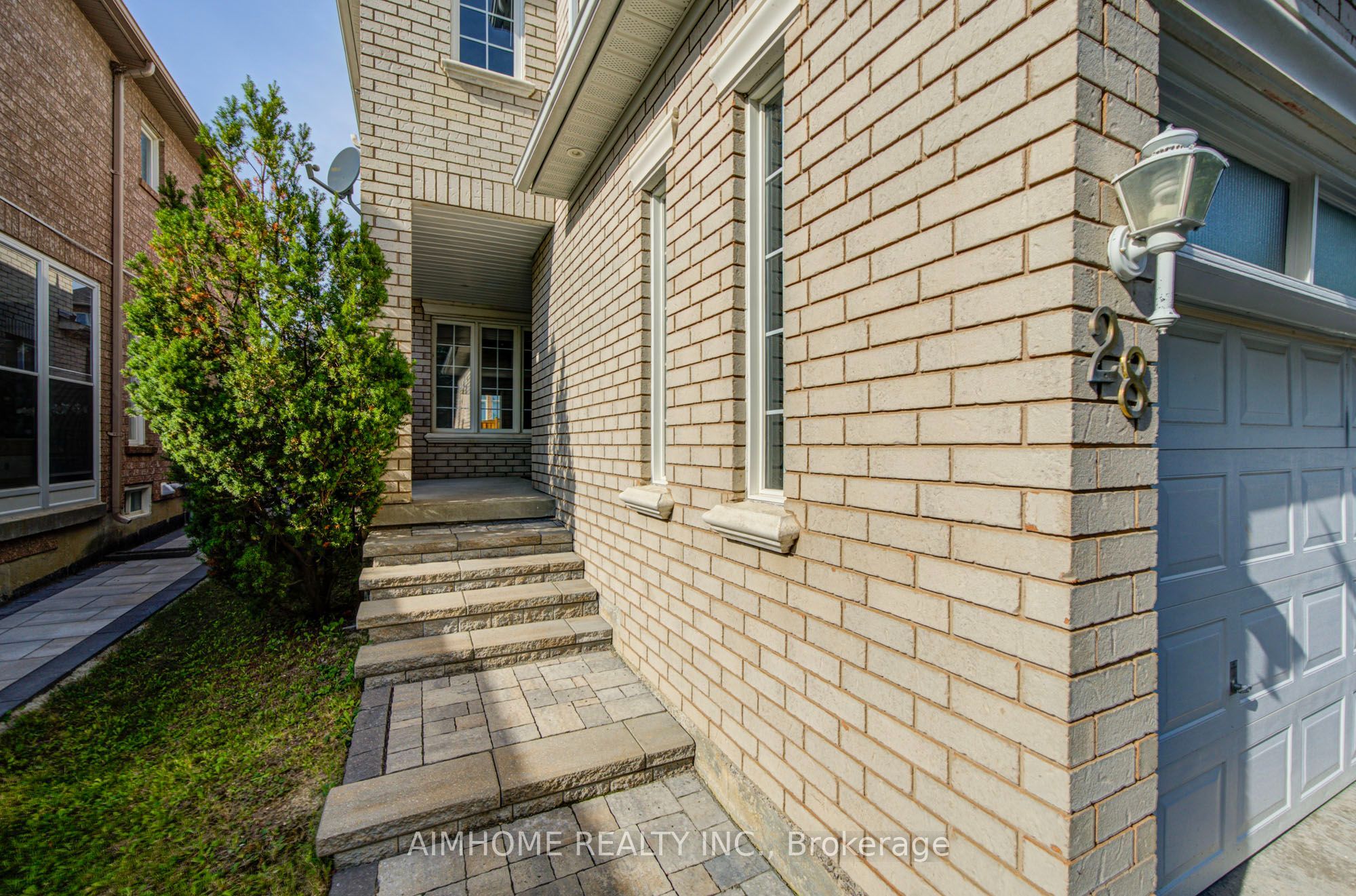 MAIN - 28 Kiwi Crescent, Richmond Hill 3