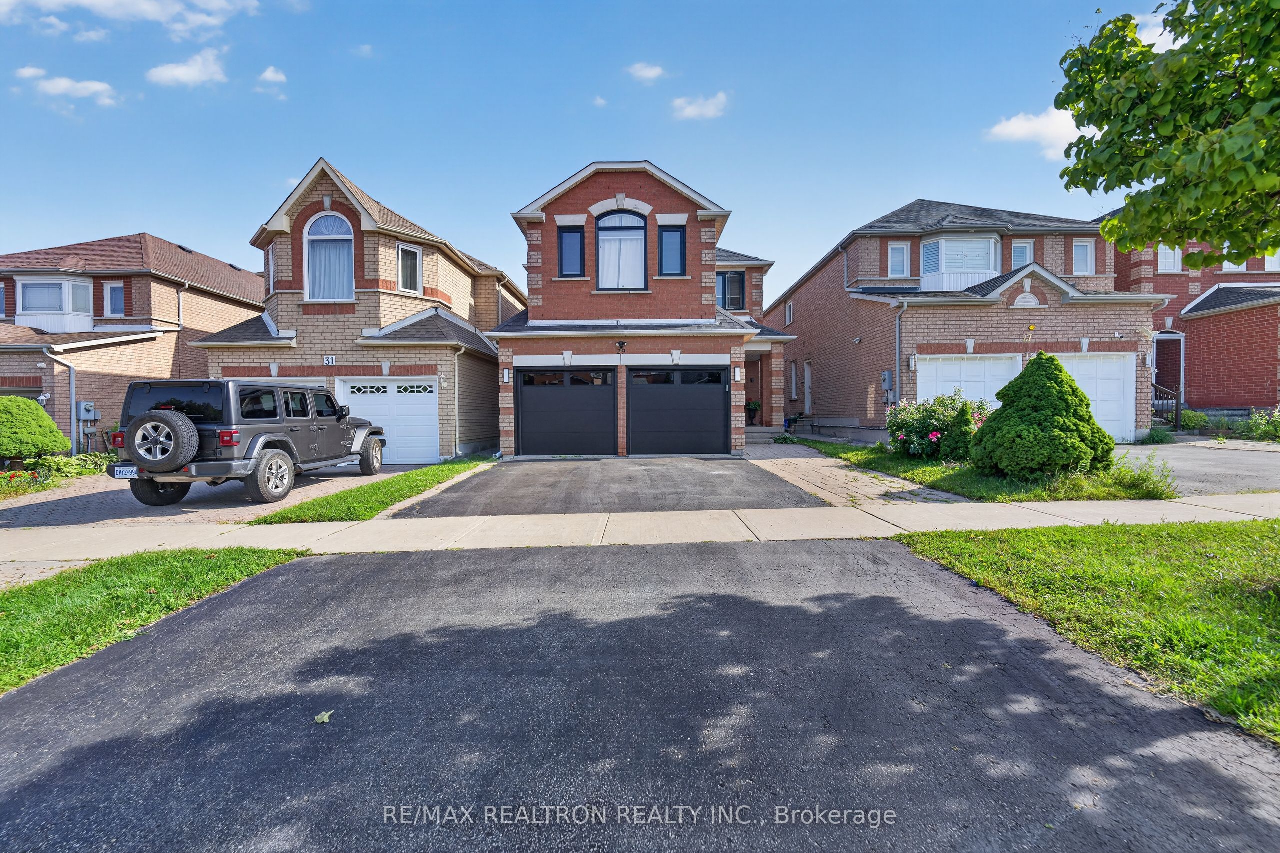 Unit Basement - 29 Connery Crescent, Markham 2