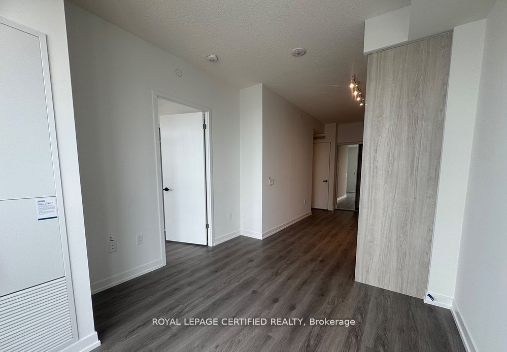 Unit 5515 - 225 Commerce Street, Vaughan 5