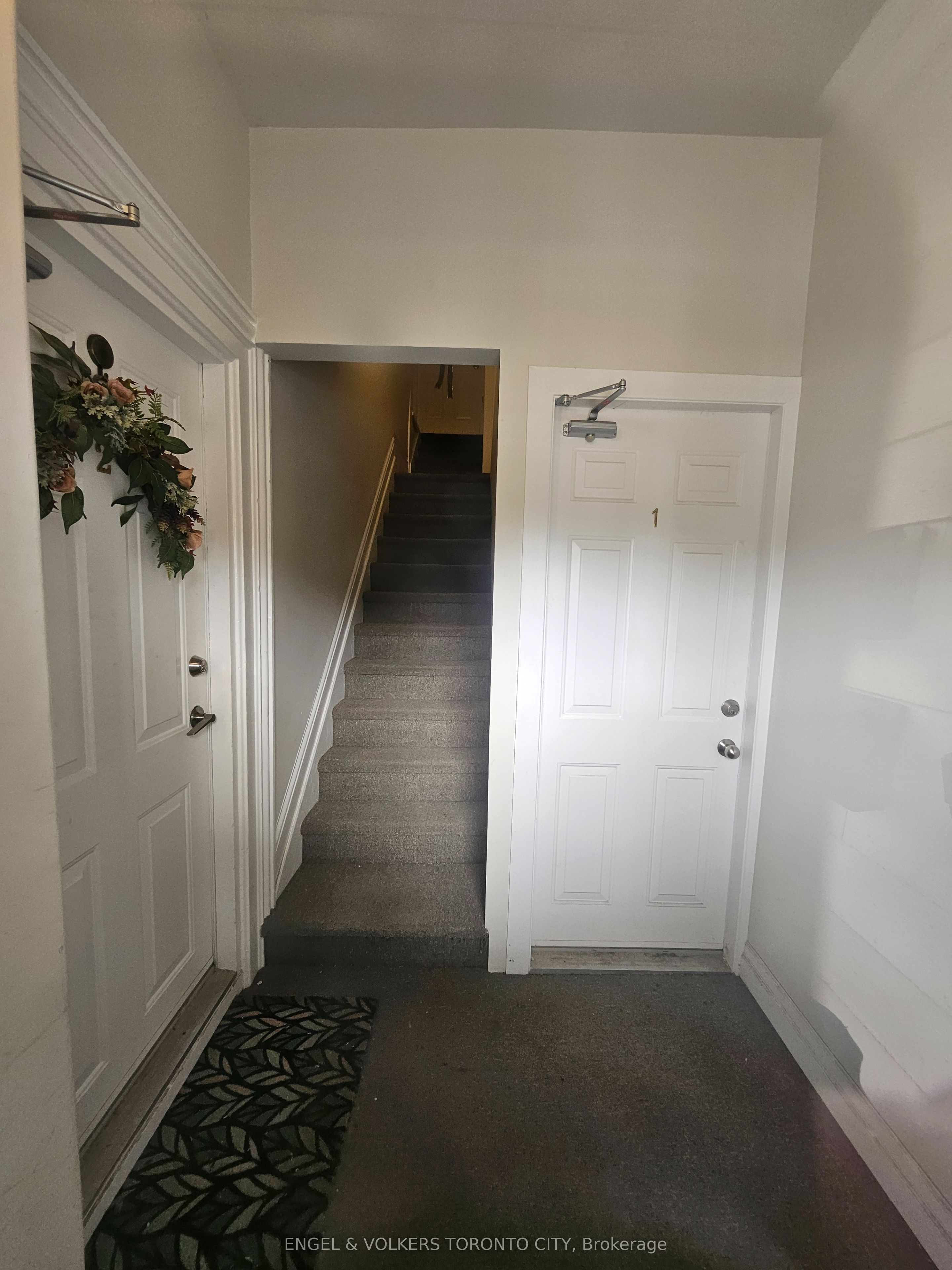 Unit 4 - 85 Prospect Street W, Newmarket 2