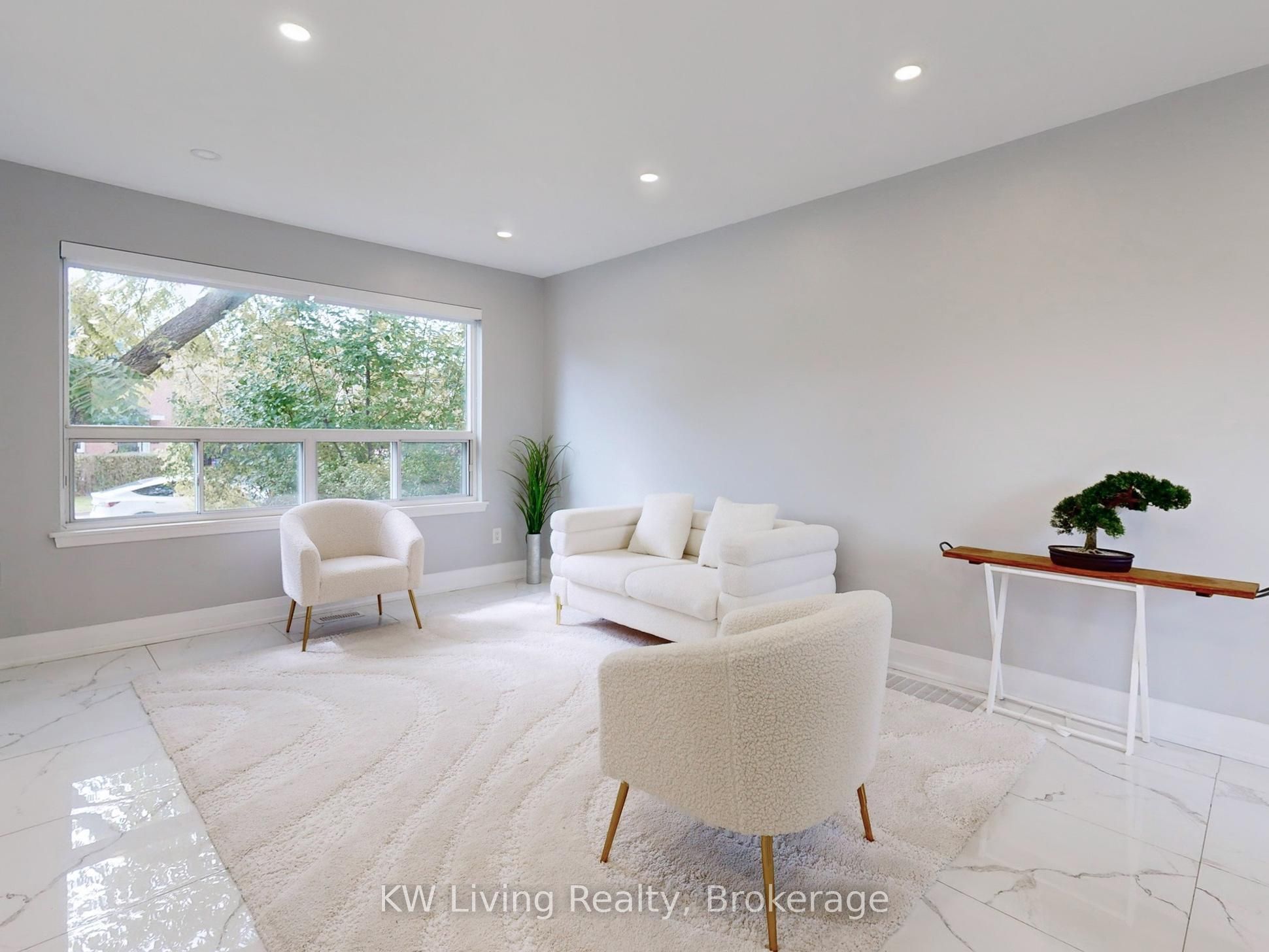 251 Mcconvey Drive, Richmond Hill 3