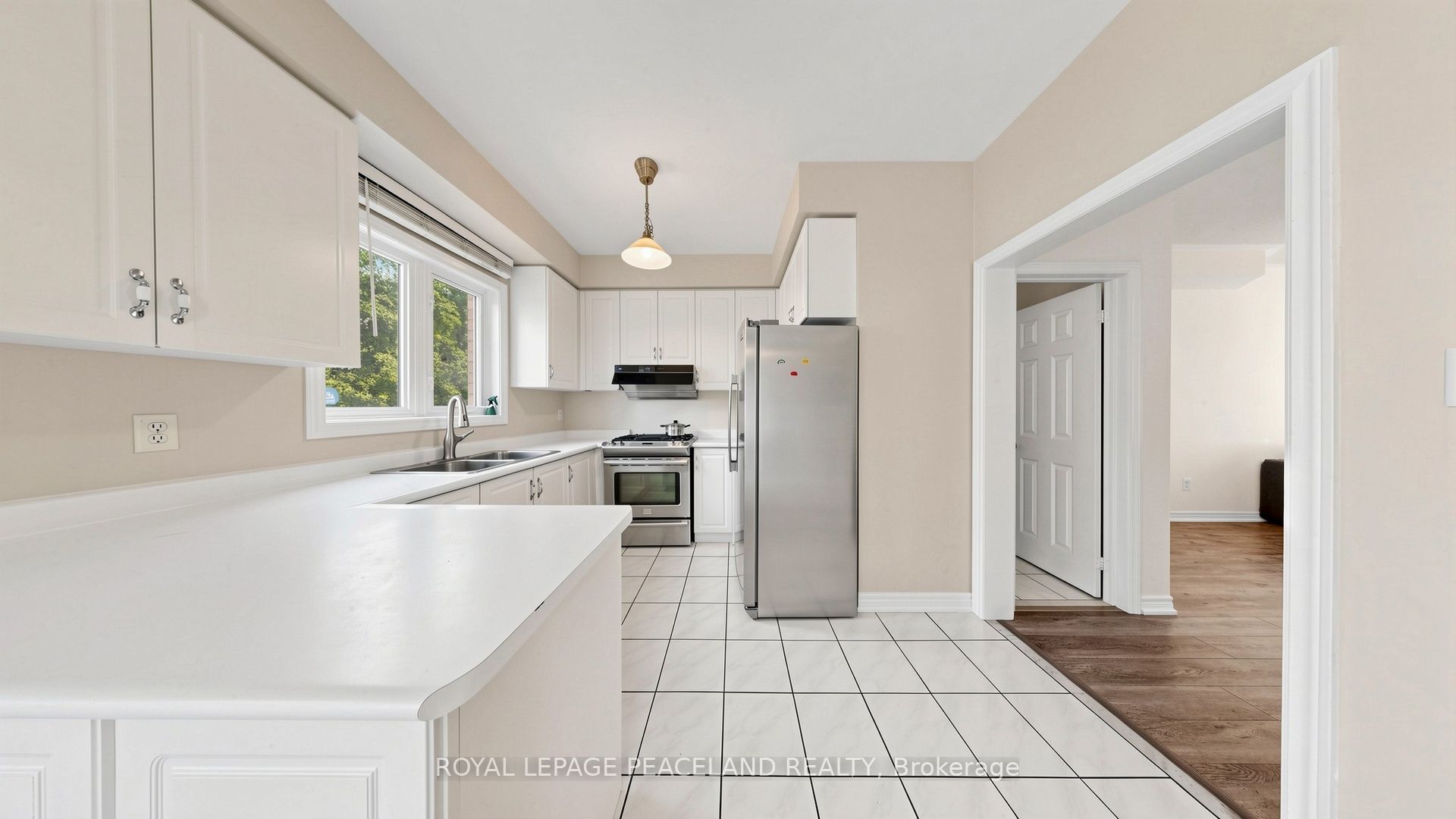 246 Farmstead Road, Richmond Hill 4