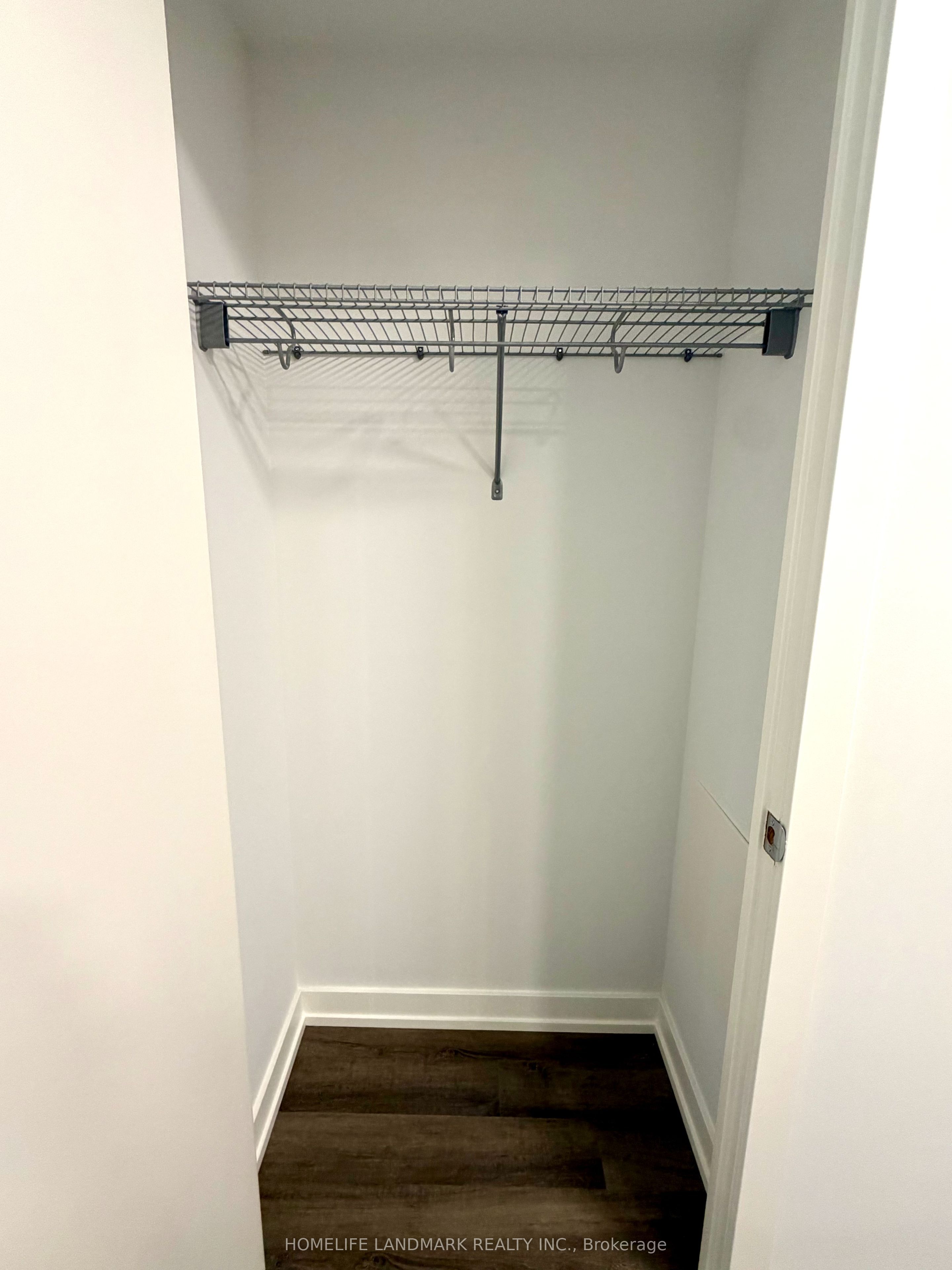 Unit 1810 - 5 Meadowdale Road, Vaughan 5