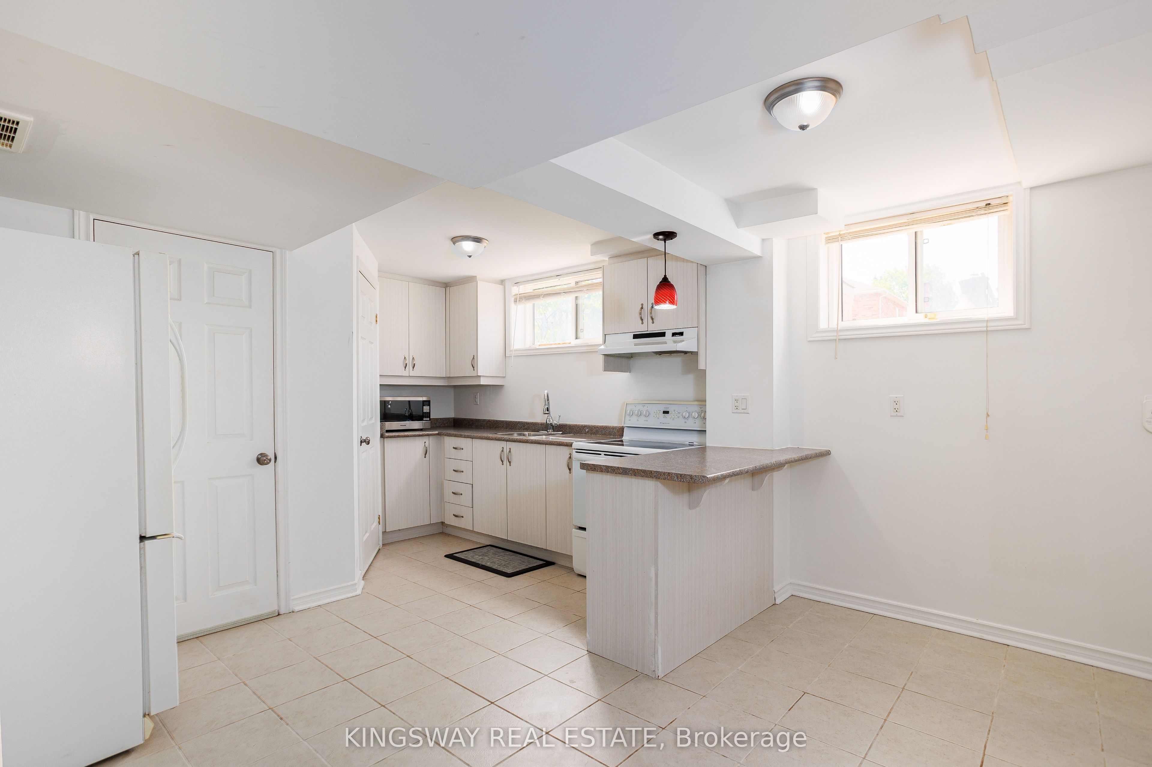 57 Lancer Drive, Vaughan 5
