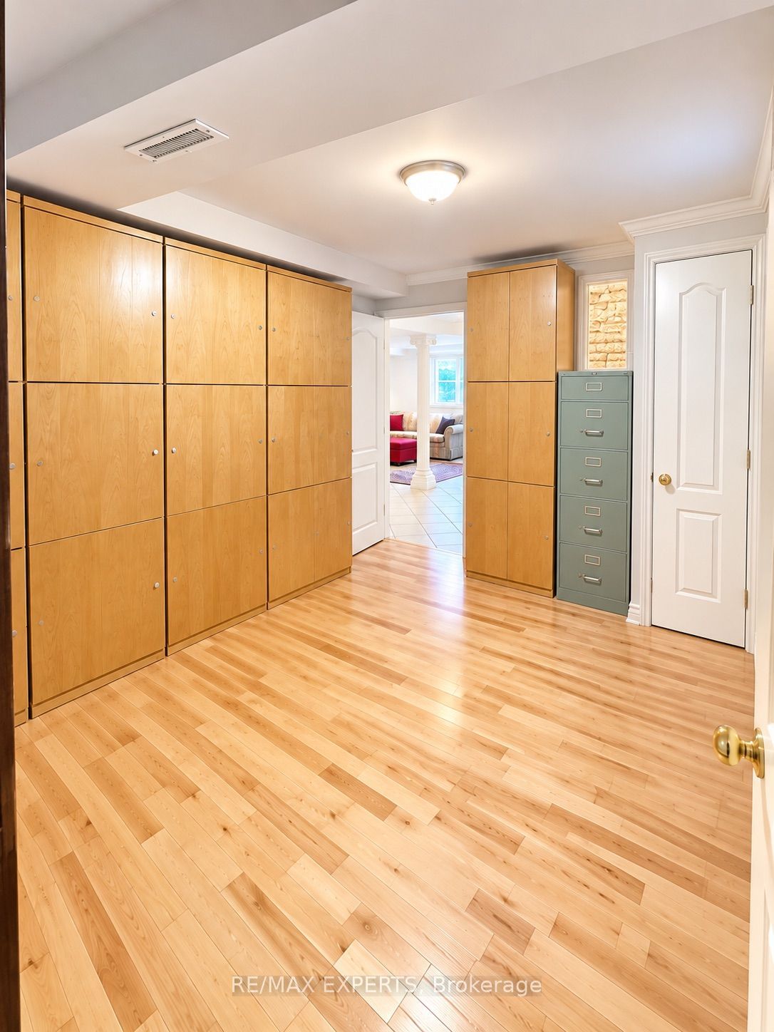 Unit Bsmt - 14 Park Lane Circle, Richmond Hill 5