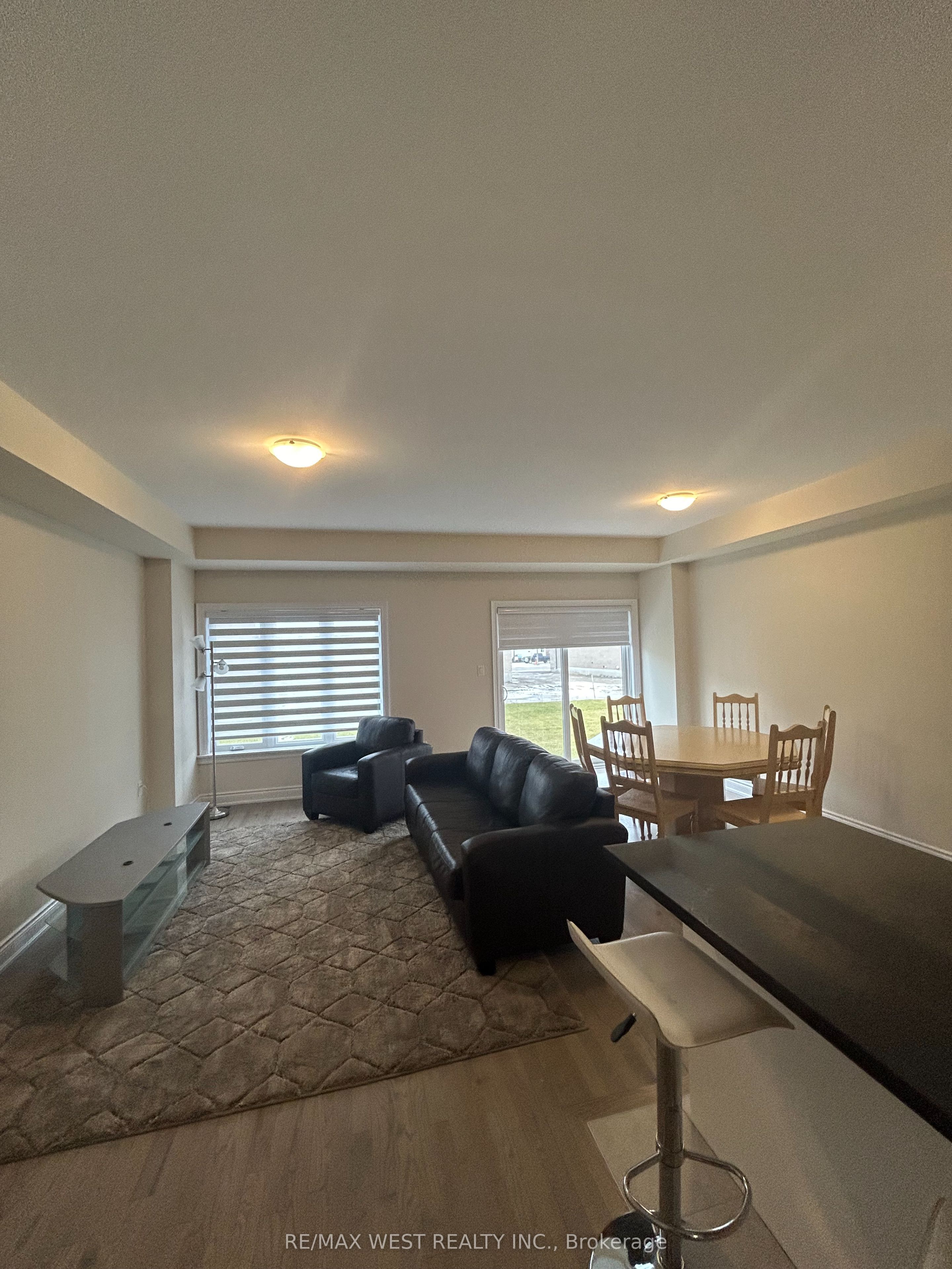 50 Lorne Thomas Place, New Tecumseth 4