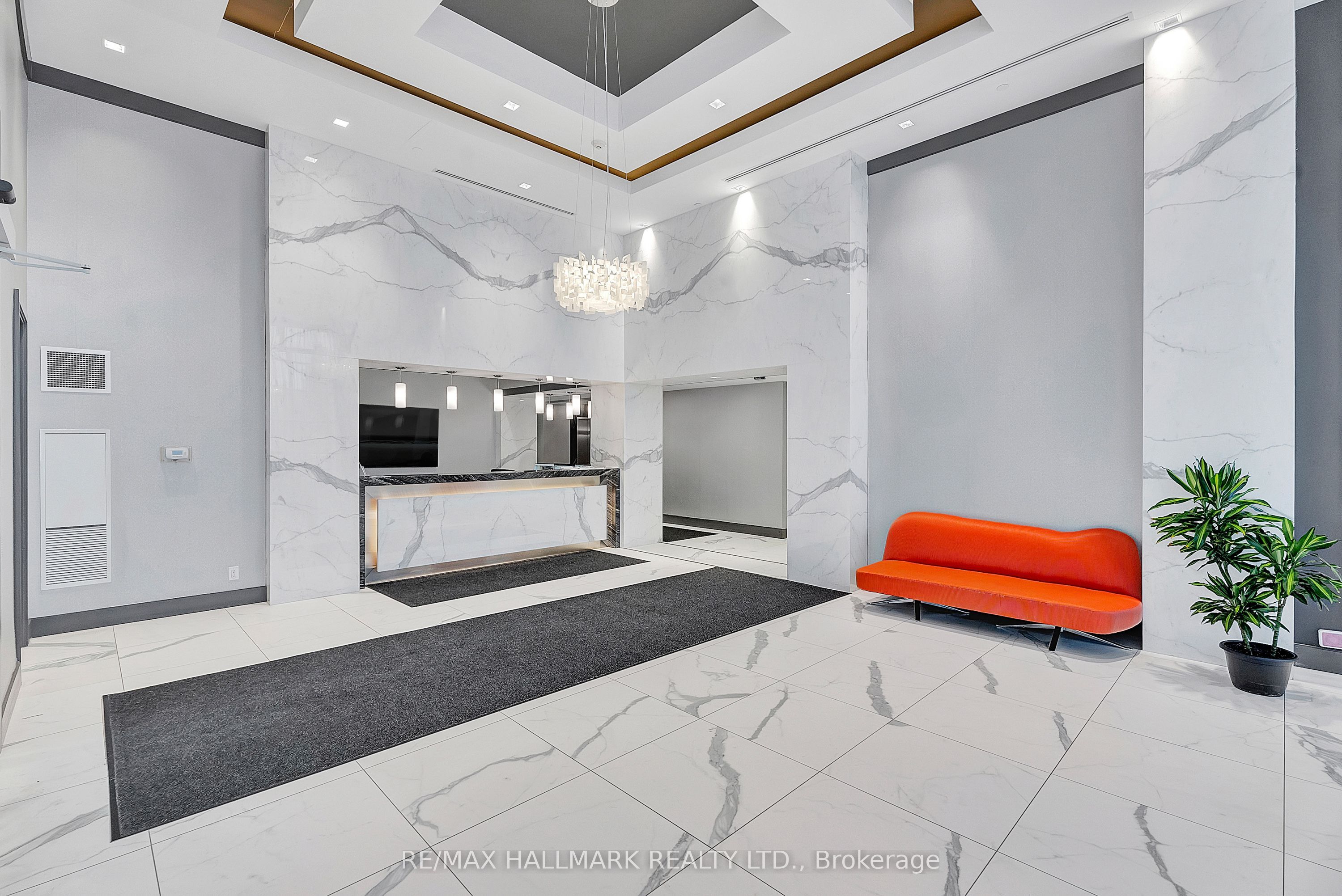 Unit 703 - 3600 Highway 7, Vaughan 4