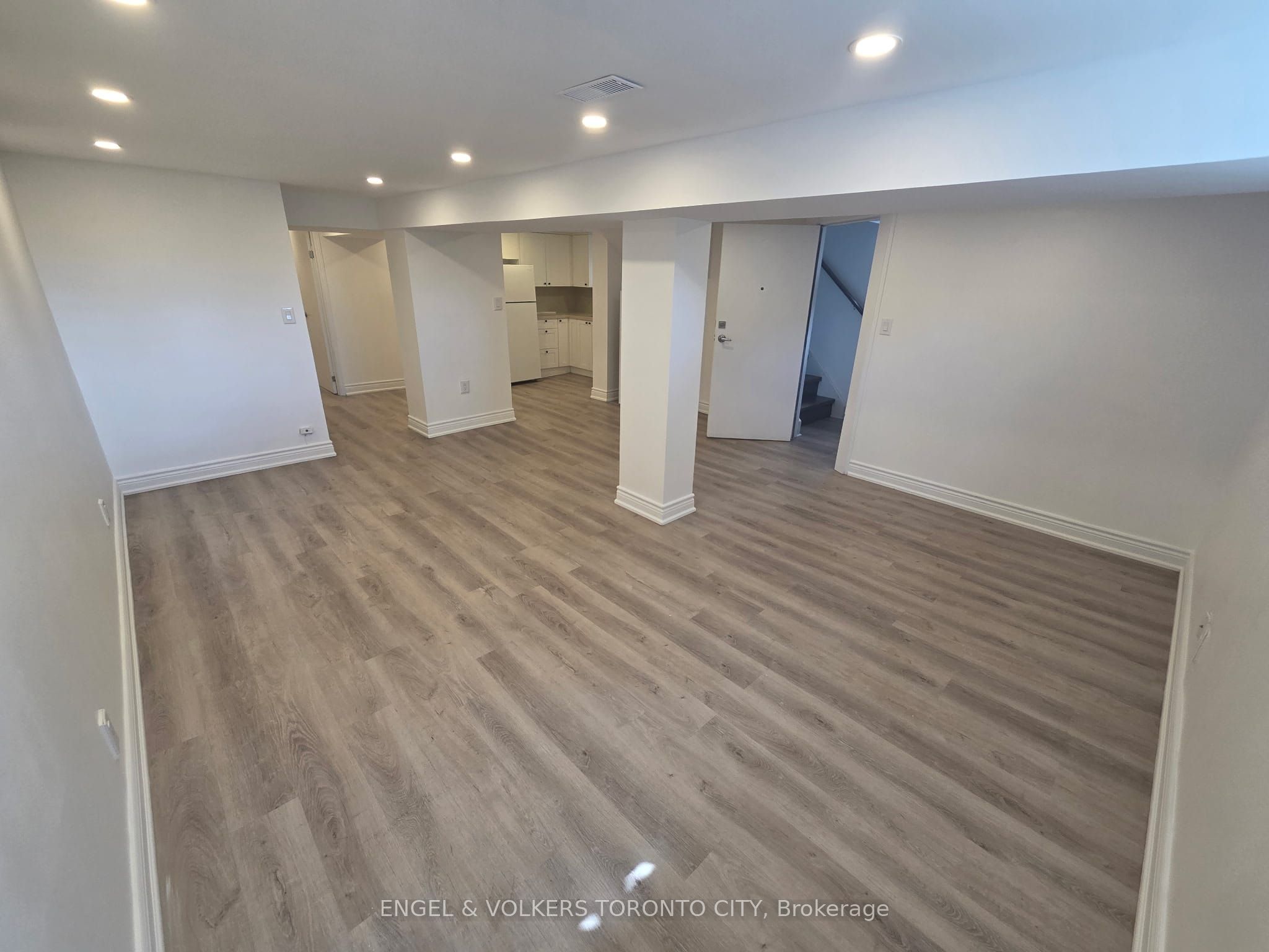 Unit Basement - 37 Newbury Drive, Newmarket 4