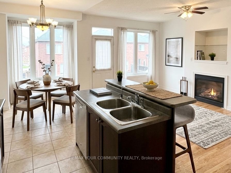59 Hoppington Avenue, Whitchurch-Stouffville 4