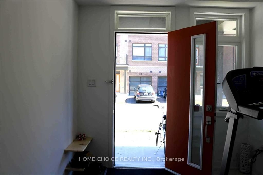 34 Engel Street E, Vaughan 3