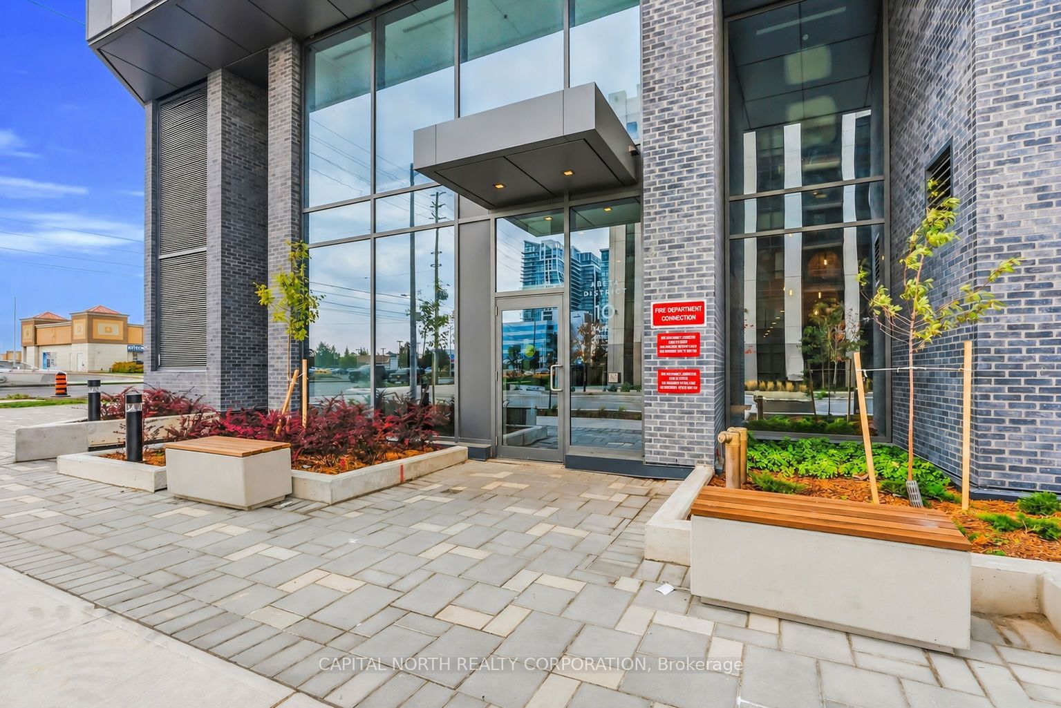 Unit 1619 - 10 Abeja Street, Vaughan 2