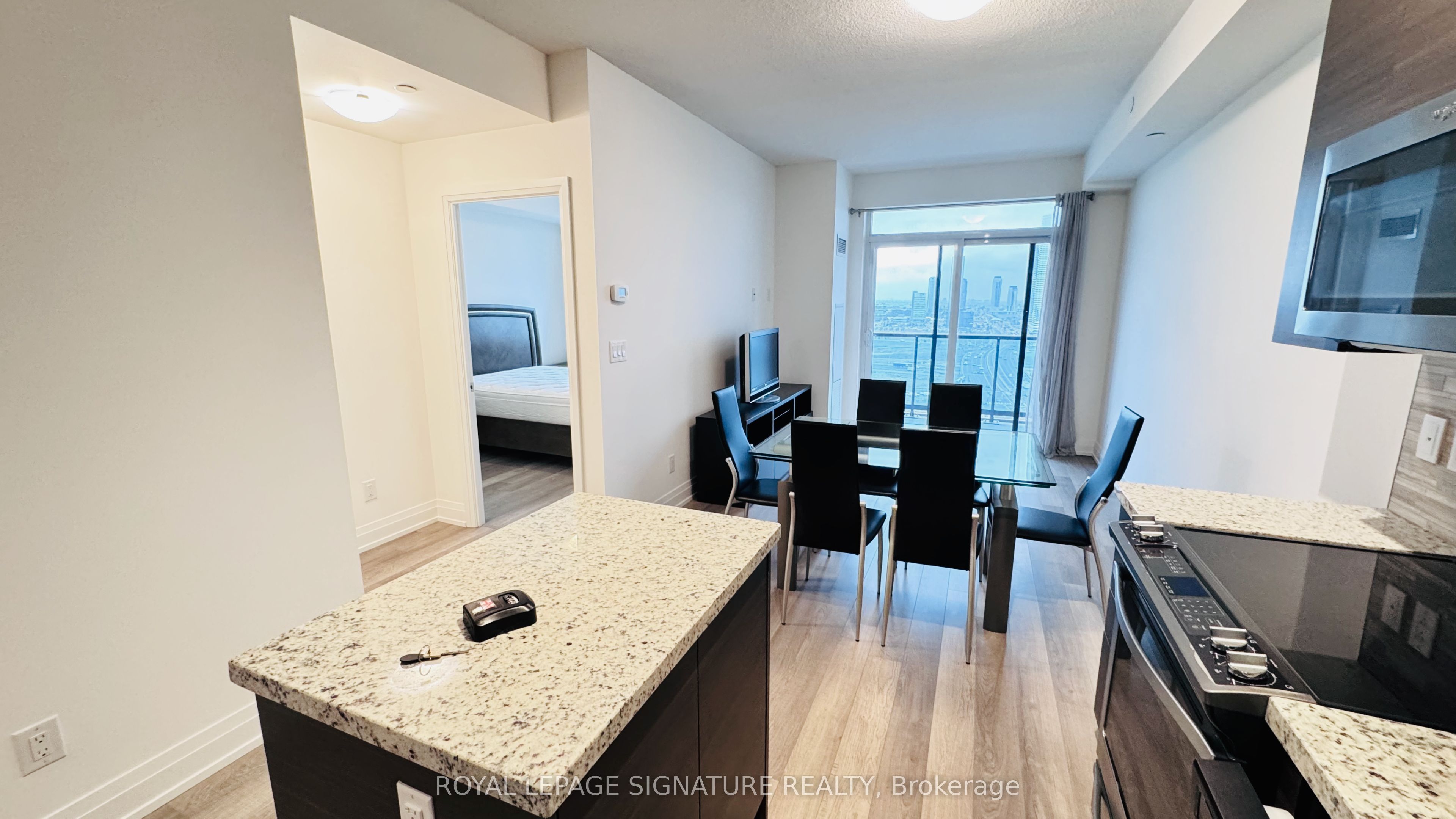 Unit 2206 - 3600 Hwy 7, Vaughan 4