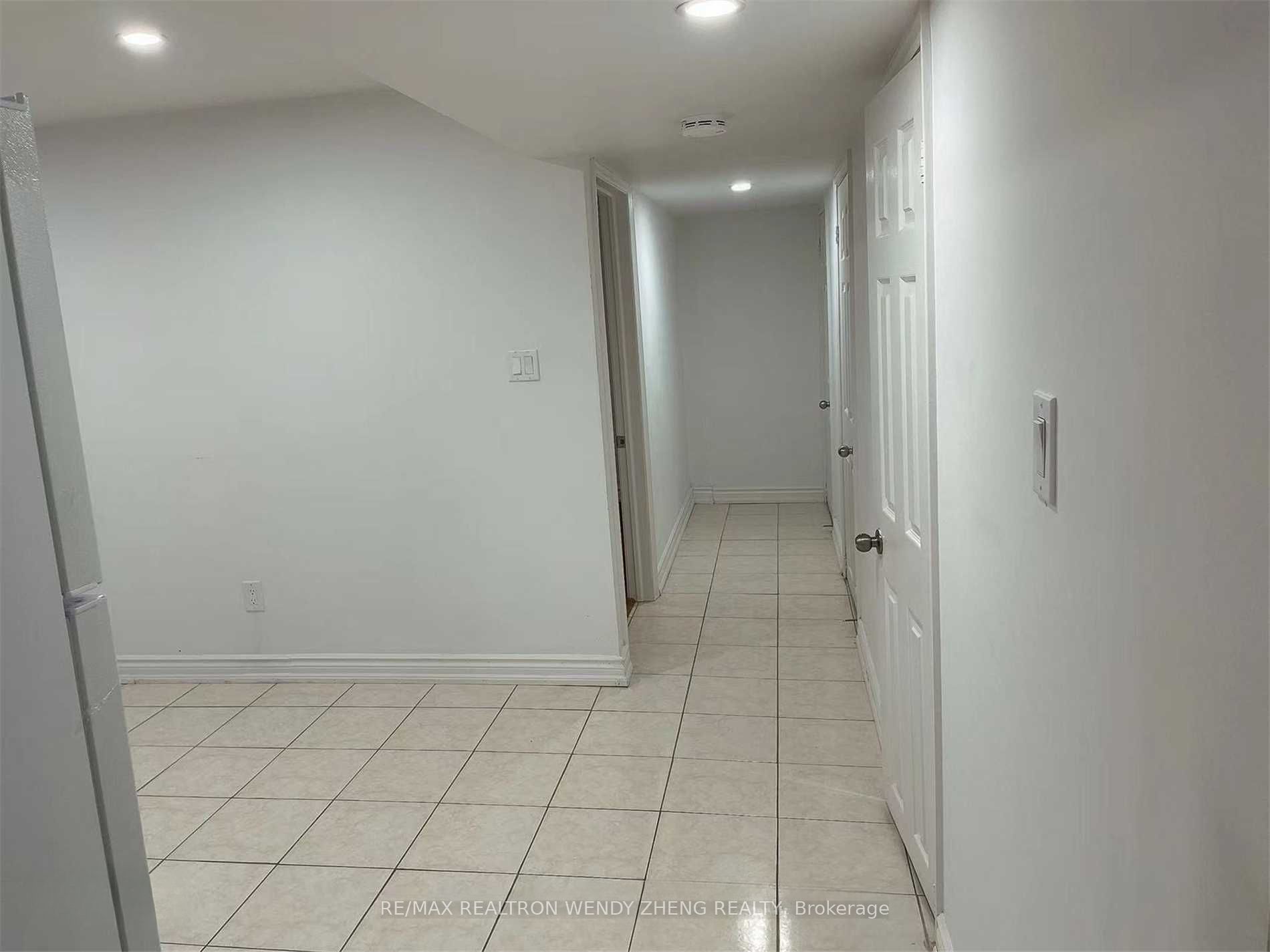 Unit Bsmt - 91 William Honey Crescent, Markham 2
