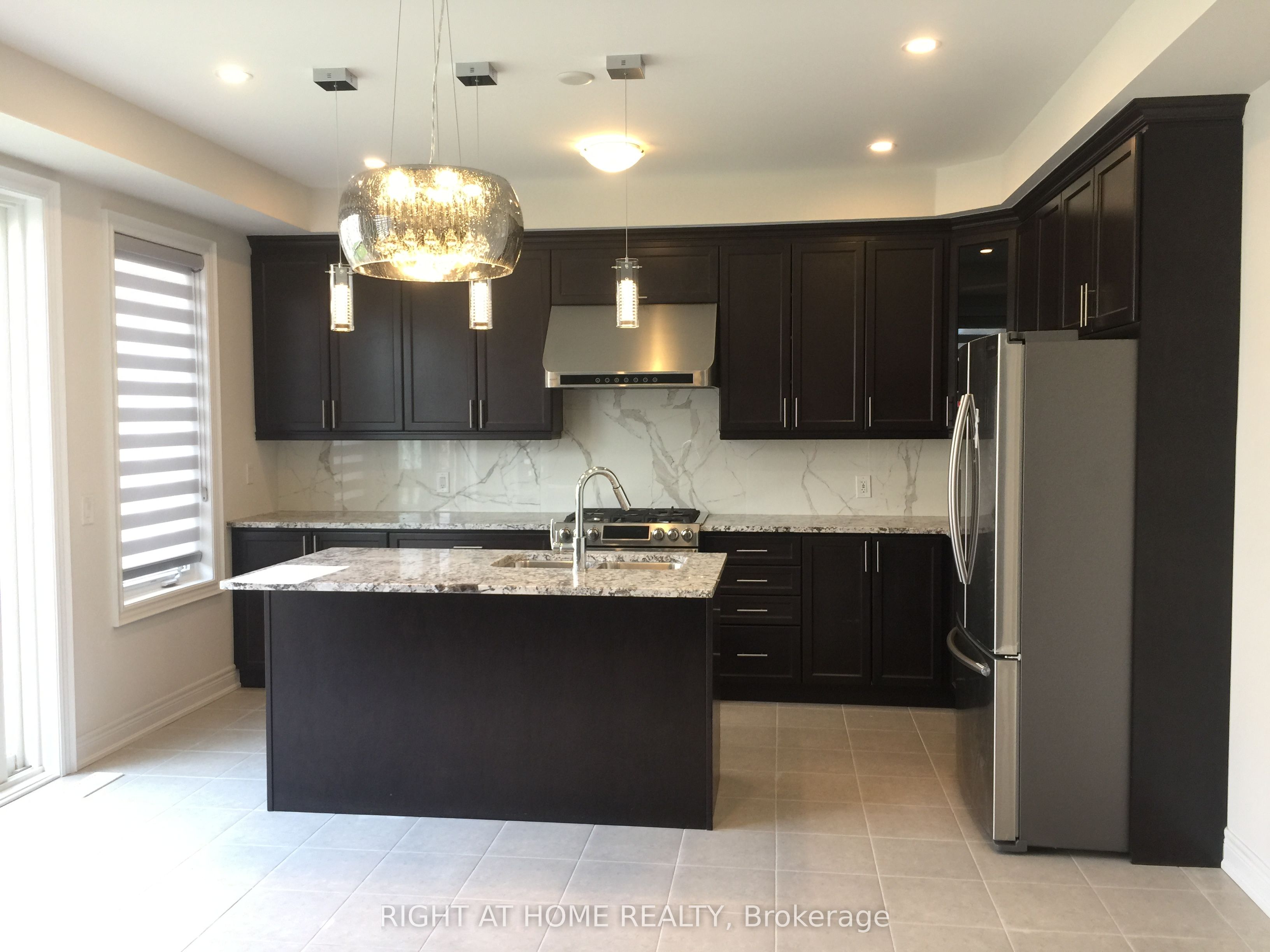 46 Blazing Star Street, East Gwillimbury 2