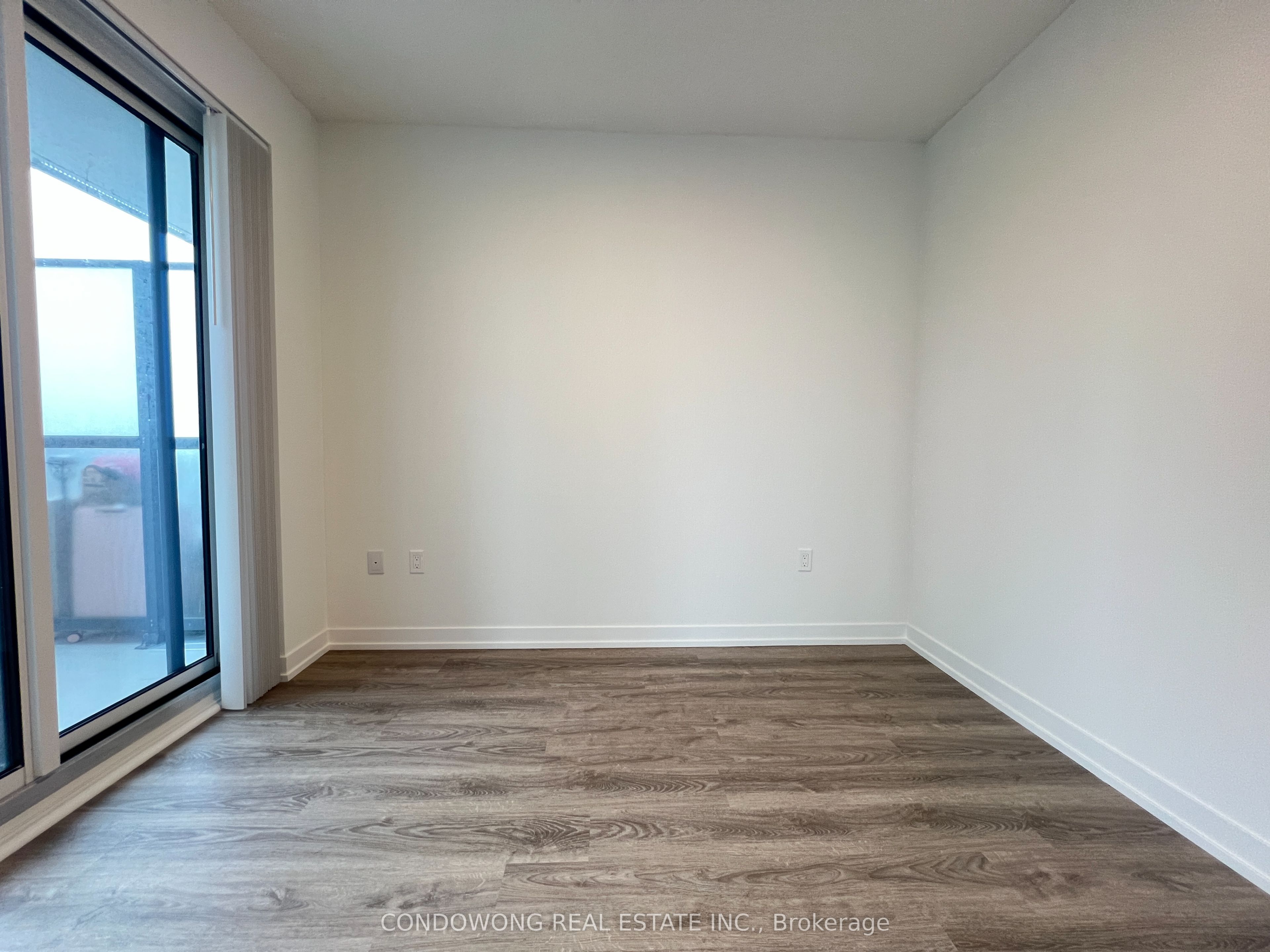 Unit 4015 - 195 Commerce Street, Vaughan 5