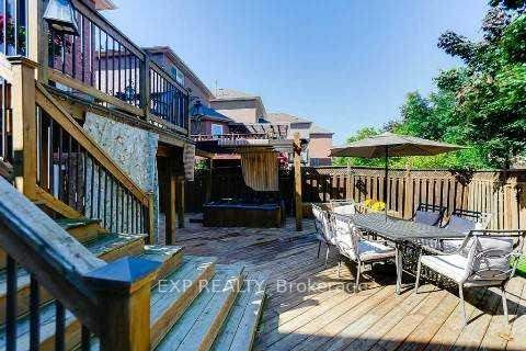 345 Rushbrook Drive, Newmarket 3