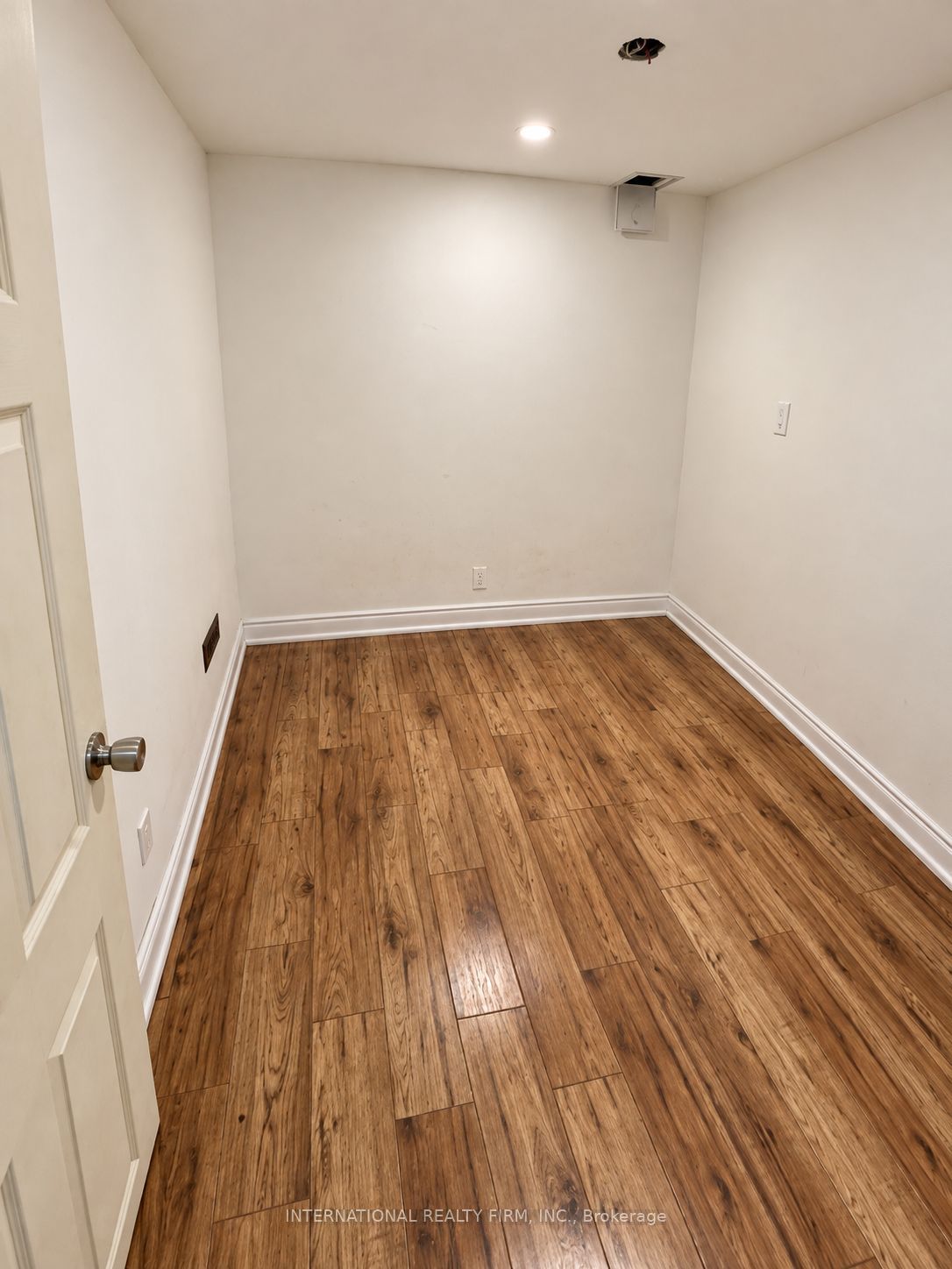 Unit Basement - 16 Constellation Crescent, Richmond Hill 2