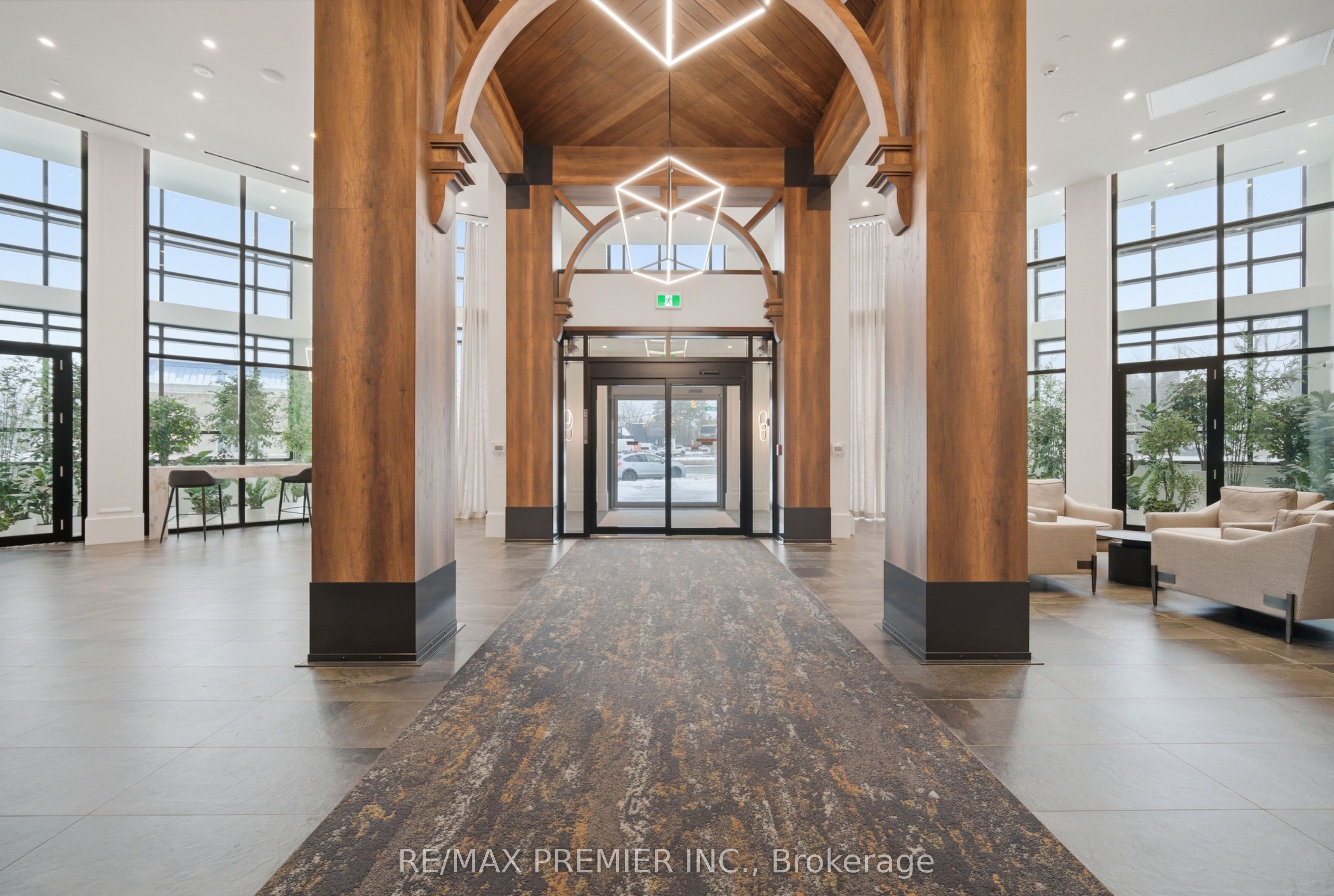 Unit 106 - 2075 King Road, King 4