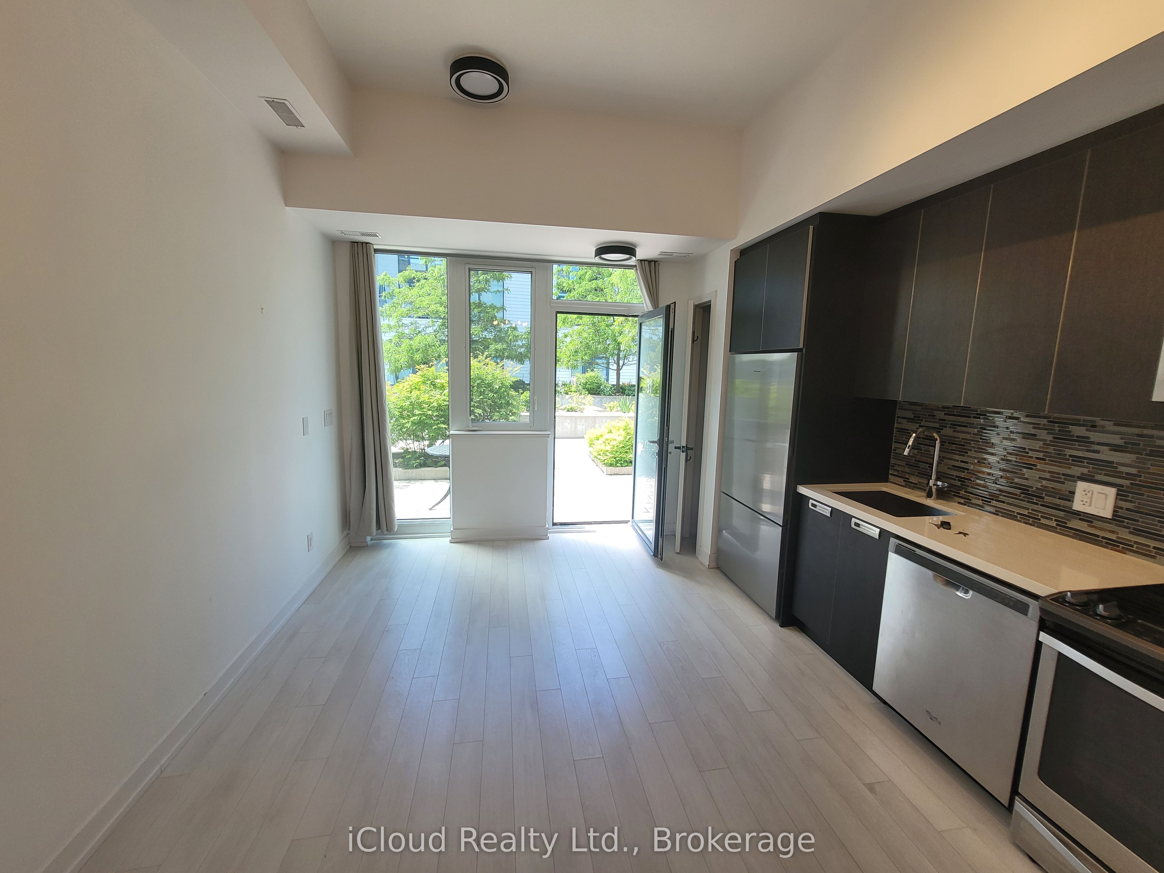 Unit 31 - 247 Broward Way, Innisfil 2