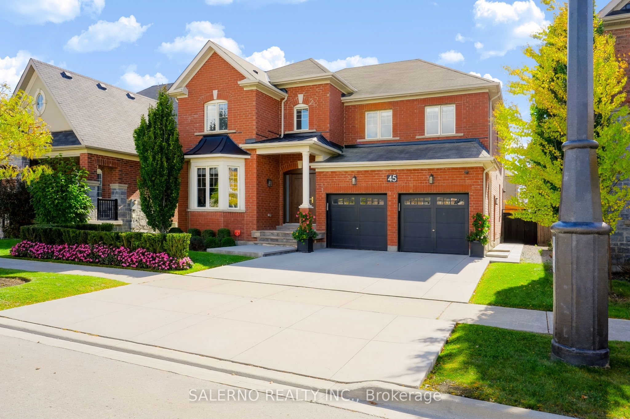 45 Woodgate Pines Drive, Vaughan 3