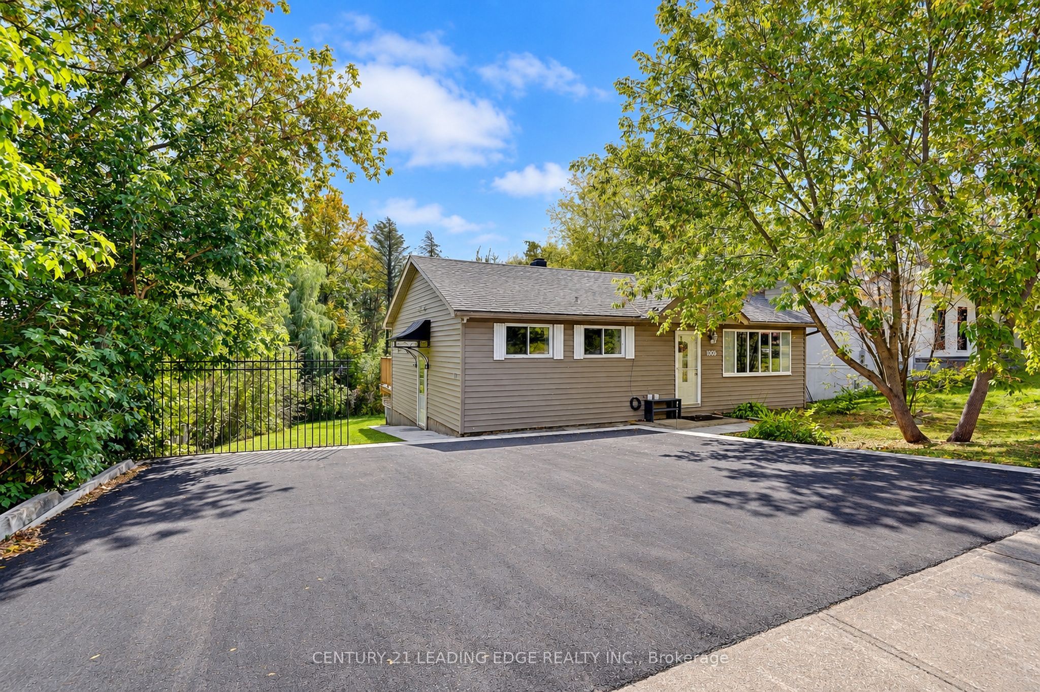 Unit Basement - 1006 Elgin Street, Newmarket 2