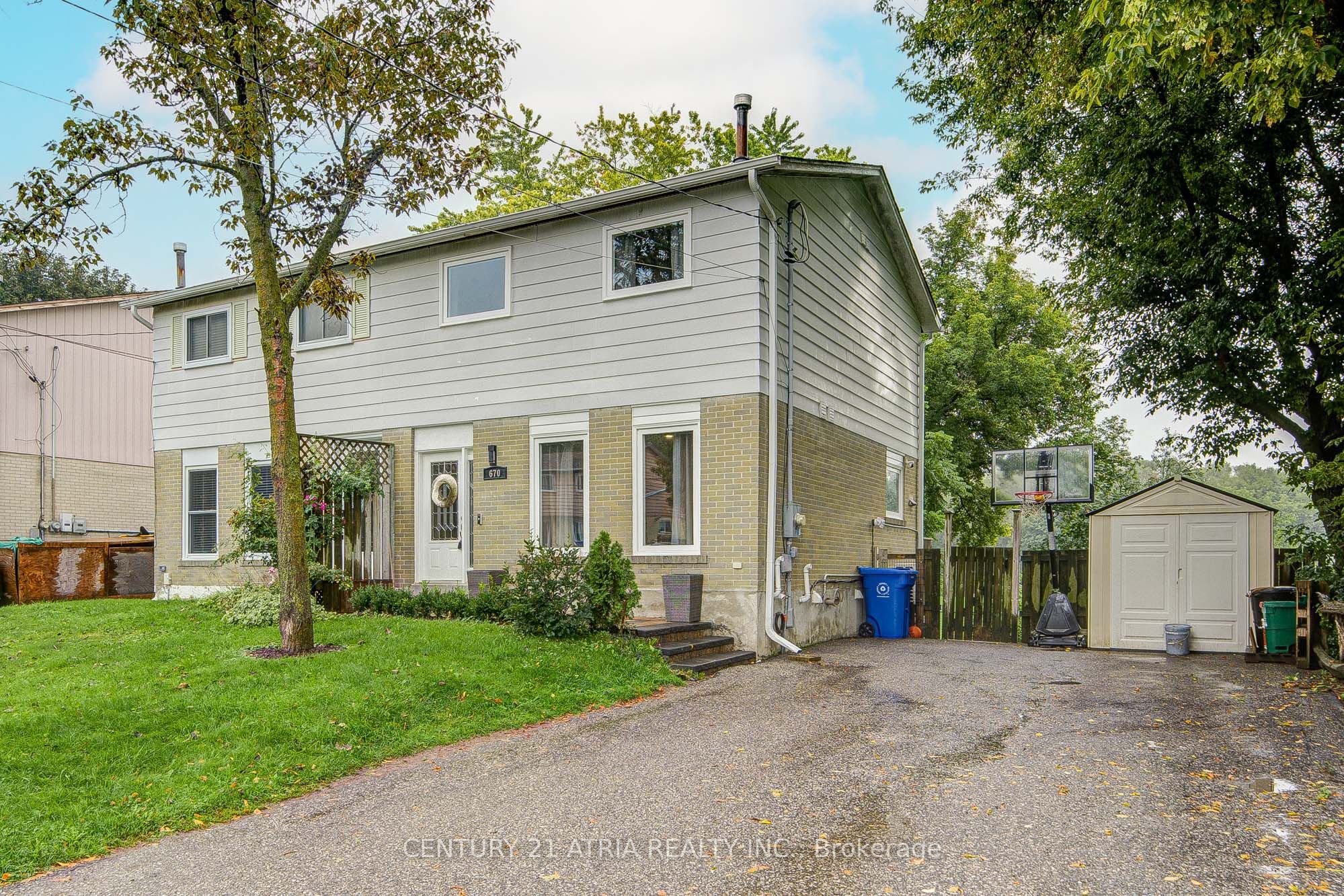 670 Elgin Street, Newmarket 2