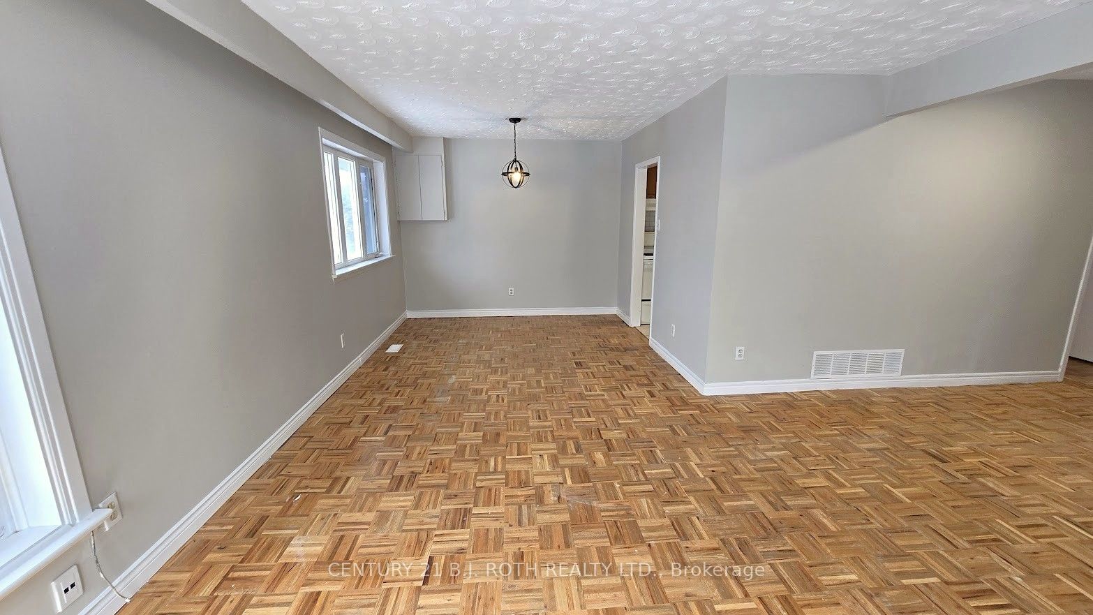 Unit Upper - 41 Bayview Drive, Barrie 5