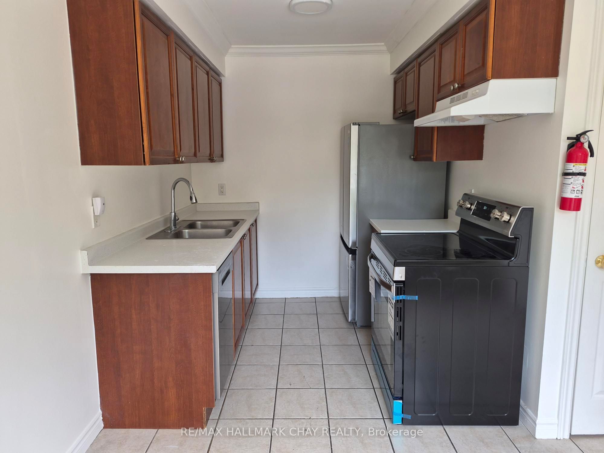 Unit A - 188 Anne Street S, Barrie 4