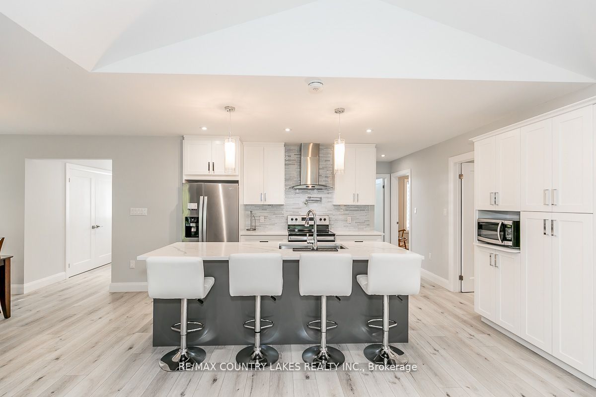 2589 Lakeshore Drive, Ramara 5
