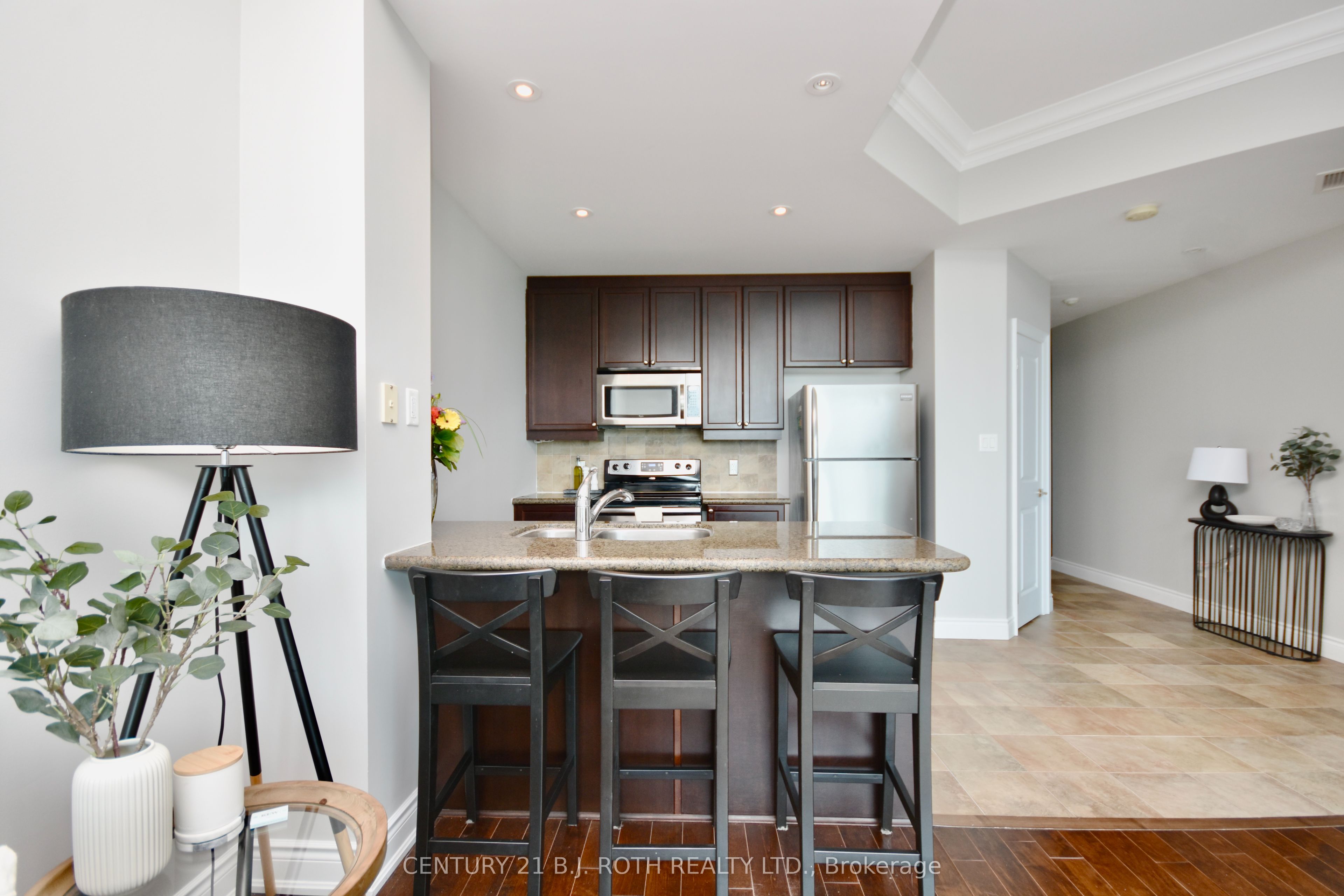Unit PH11 - 37 Ellen Street, Barrie 4