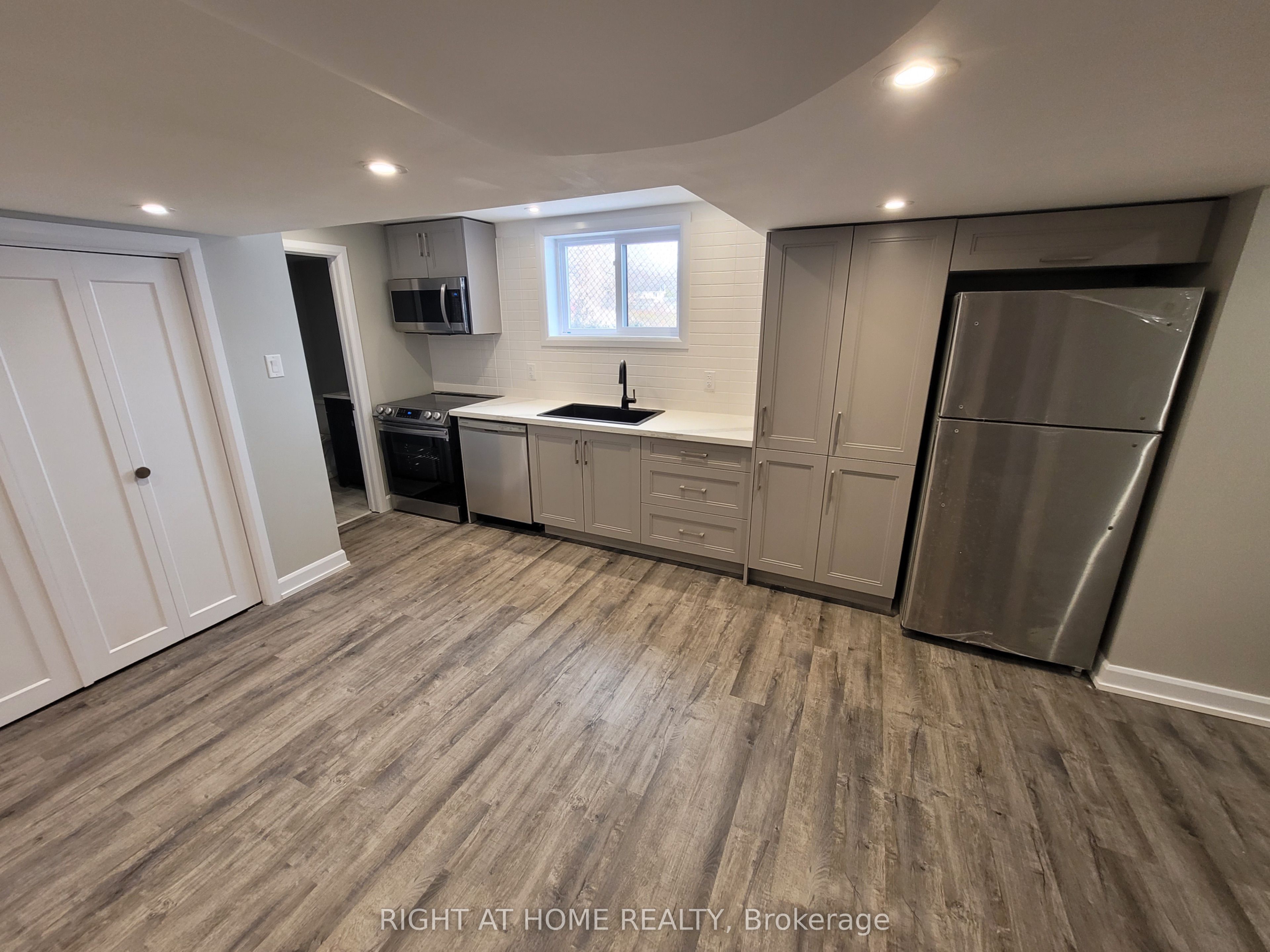 Unit Lower - 205 Cardinal Street, Barrie 3
