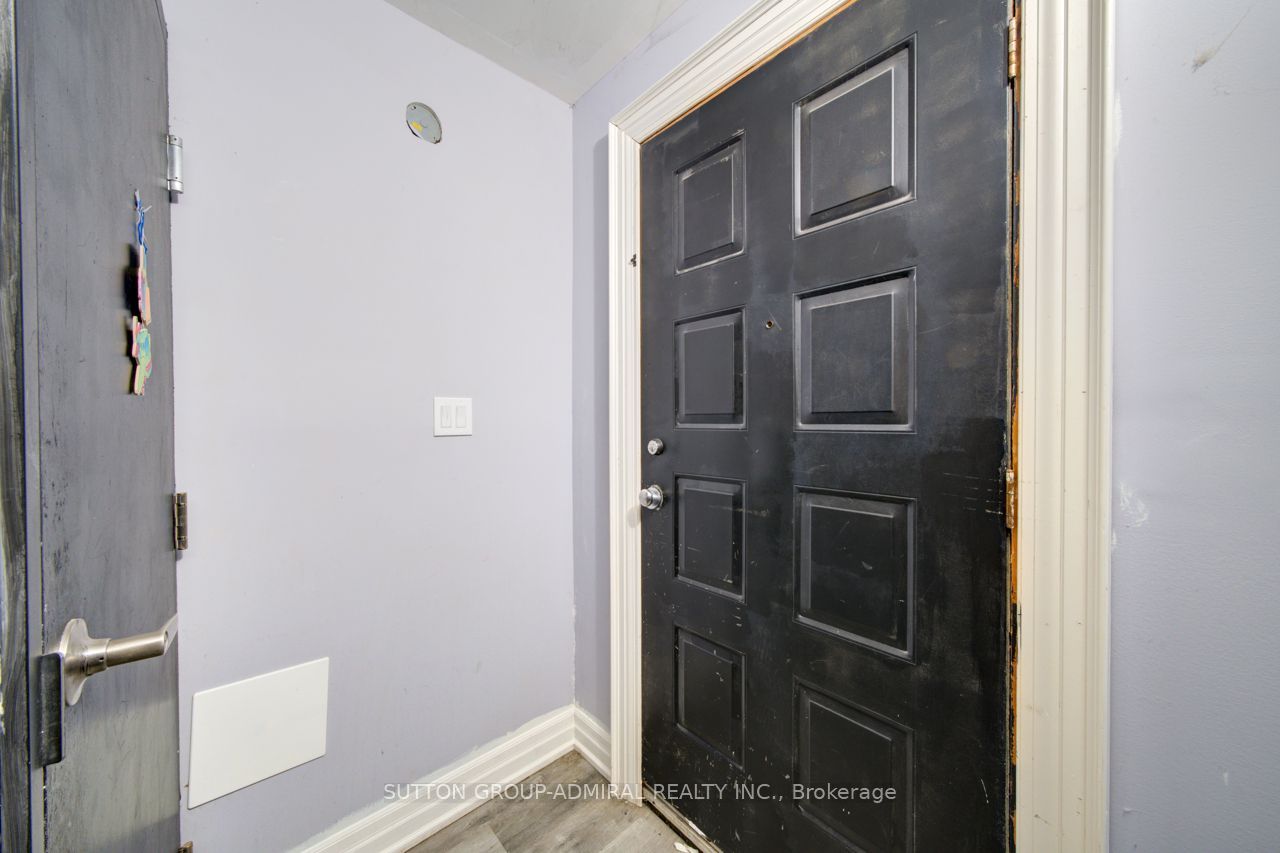 Unit Upper 2 Floors - 121 Seventh Street, Midland 4
