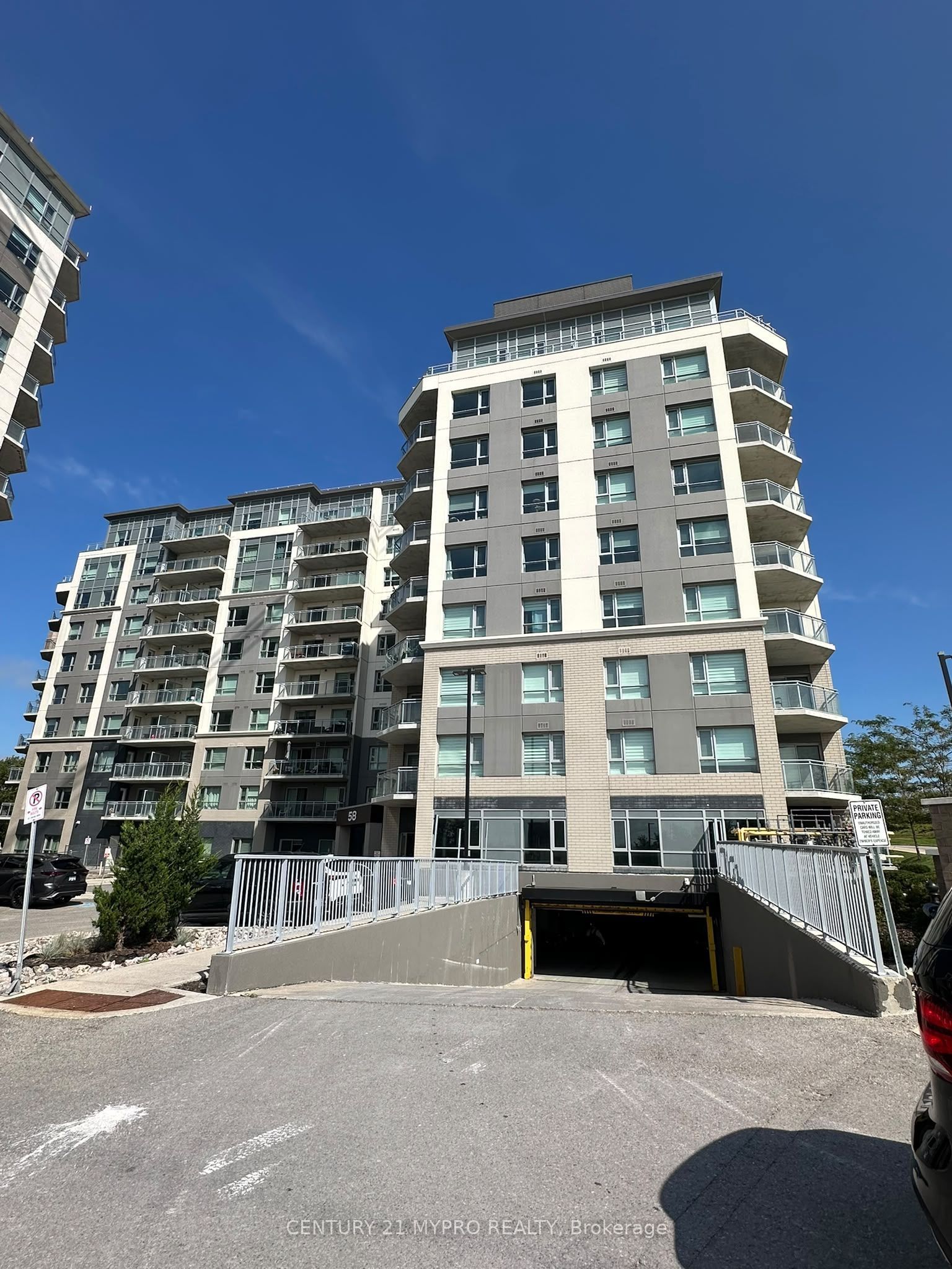 Unit 1007 - 58 Lakeside Terrace, Barrie 2