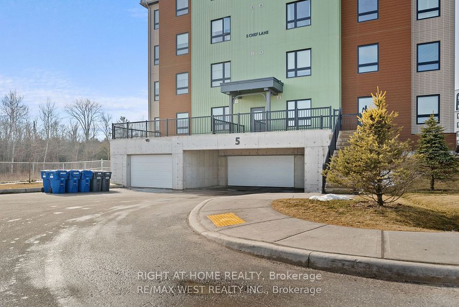 Unit 113 - 5 CHEF Lane, Barrie 4